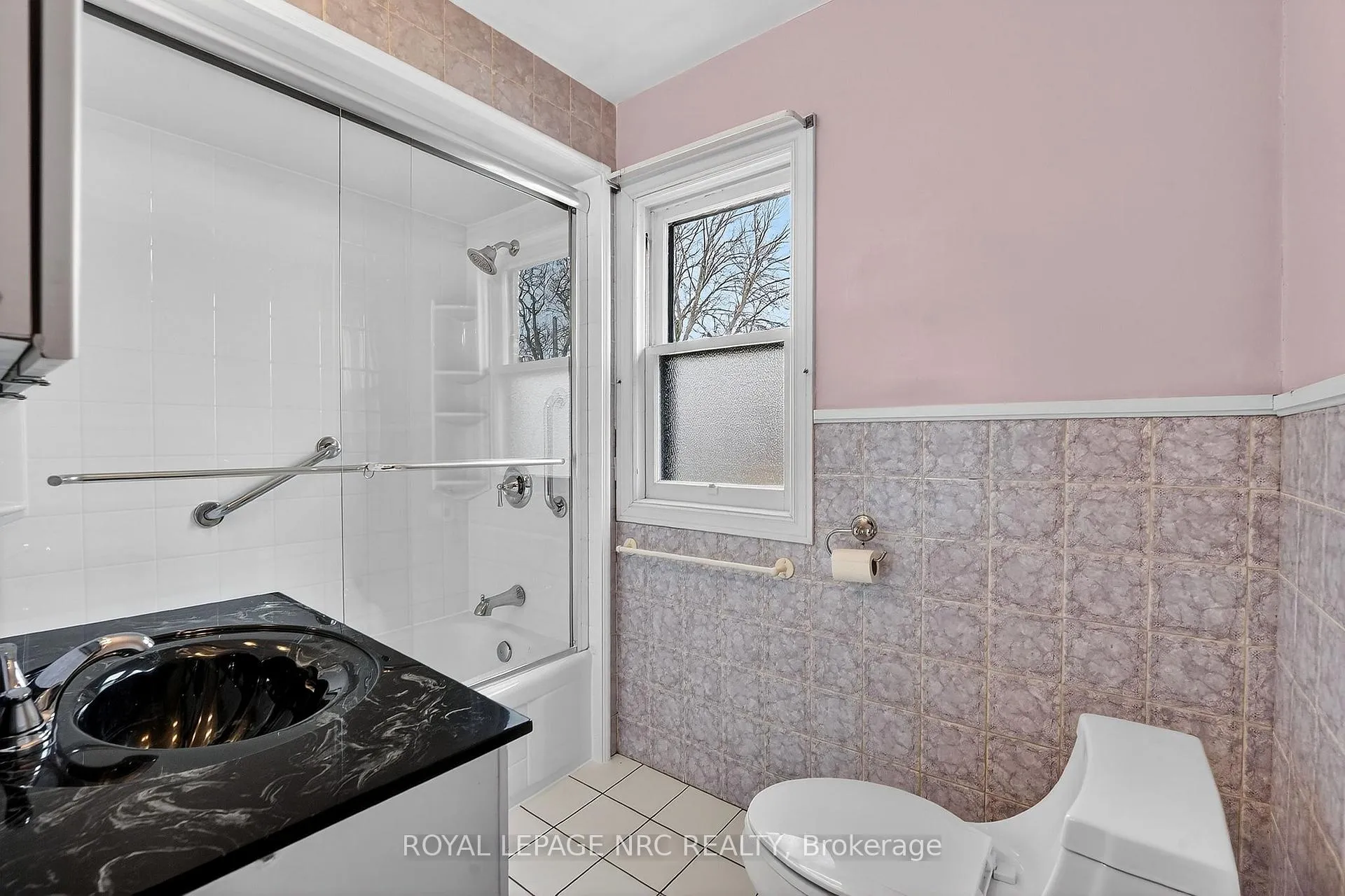 Photo 24 of 227 Cumberland Avenue, Hamilton, St. Clair — HOMEH