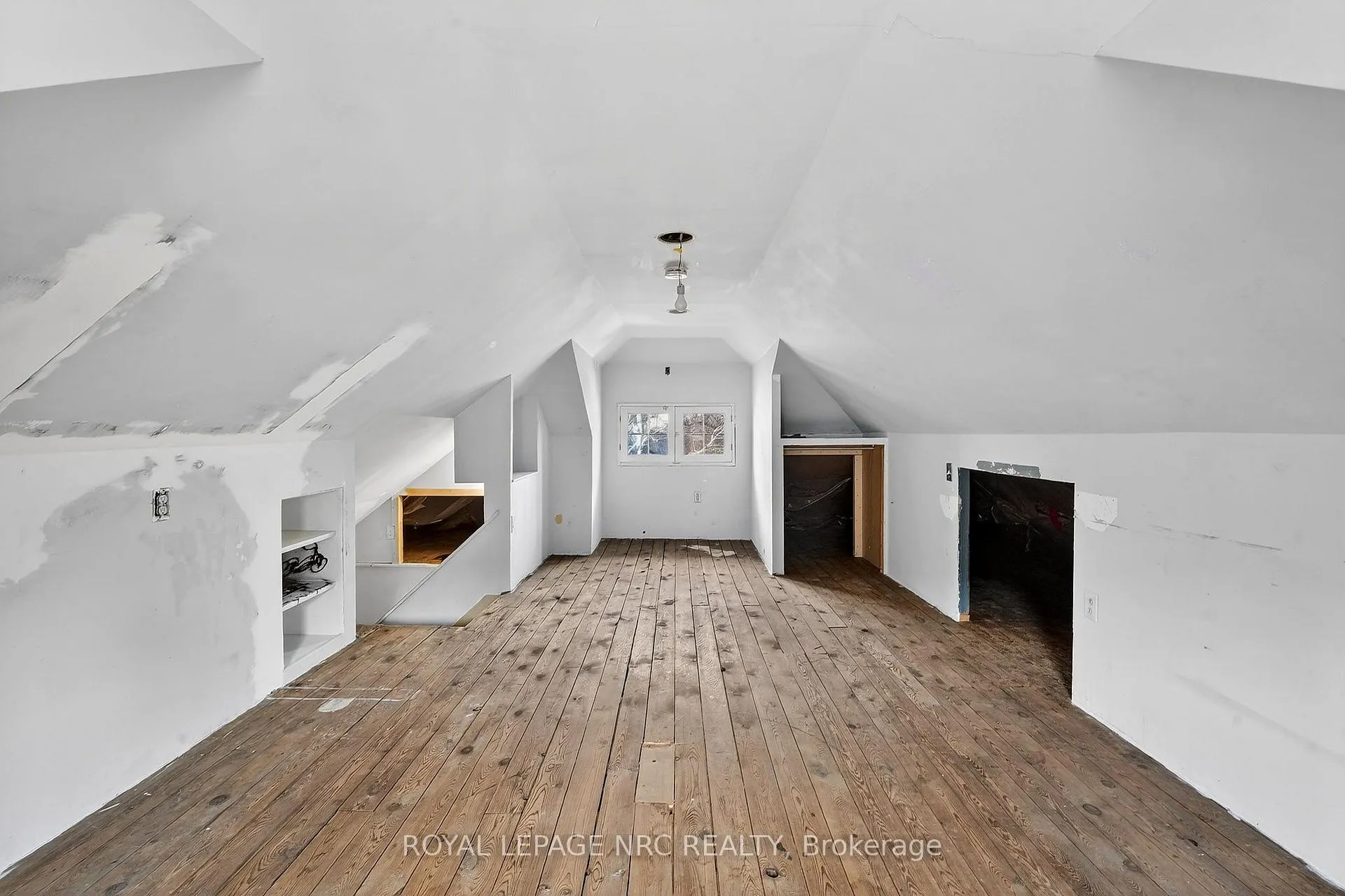 Photo 26 of 227 Cumberland Avenue, Hamilton, St. Clair — HOMEH