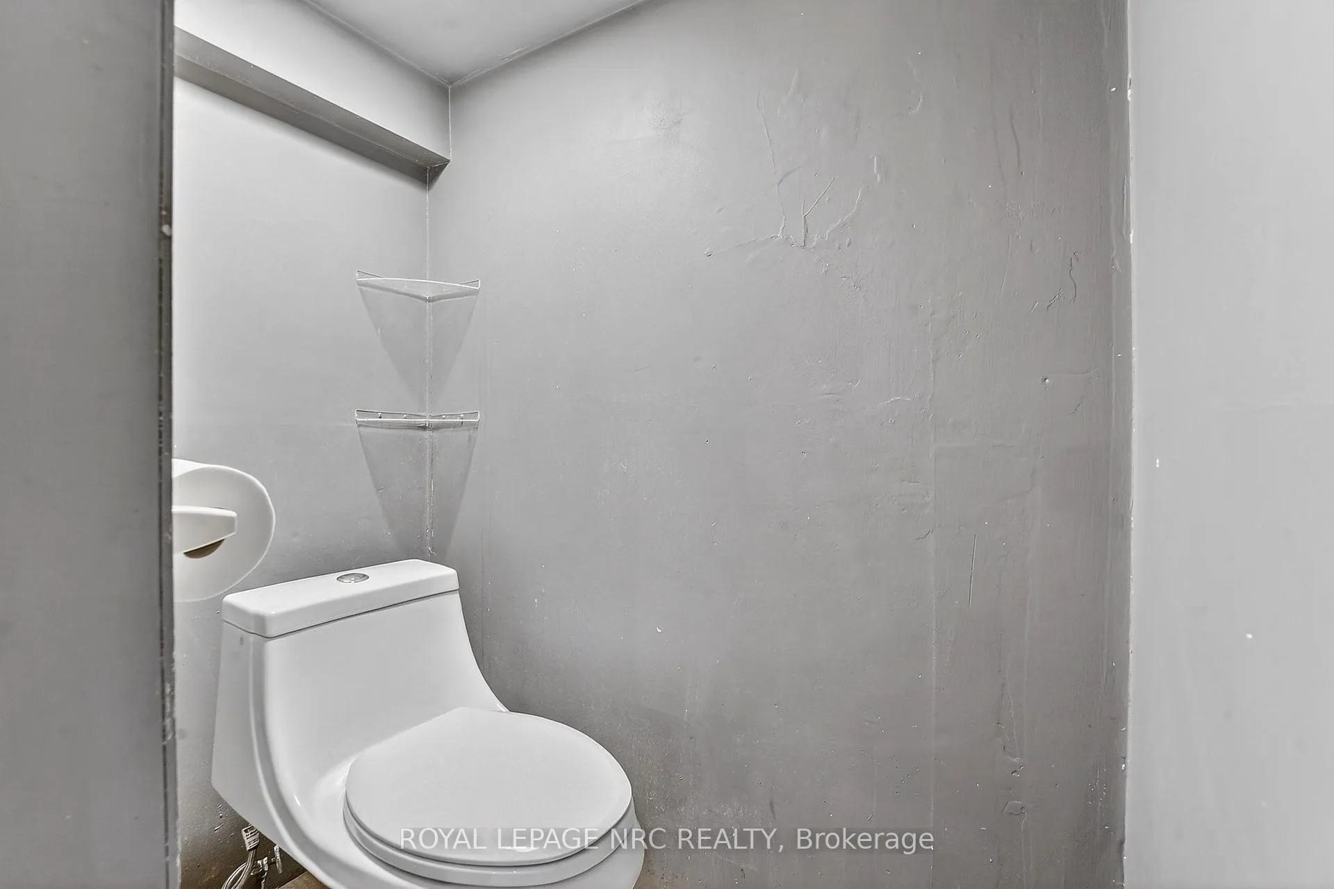 Photo 31 of 227 Cumberland Avenue, Hamilton, St. Clair — HOMEH