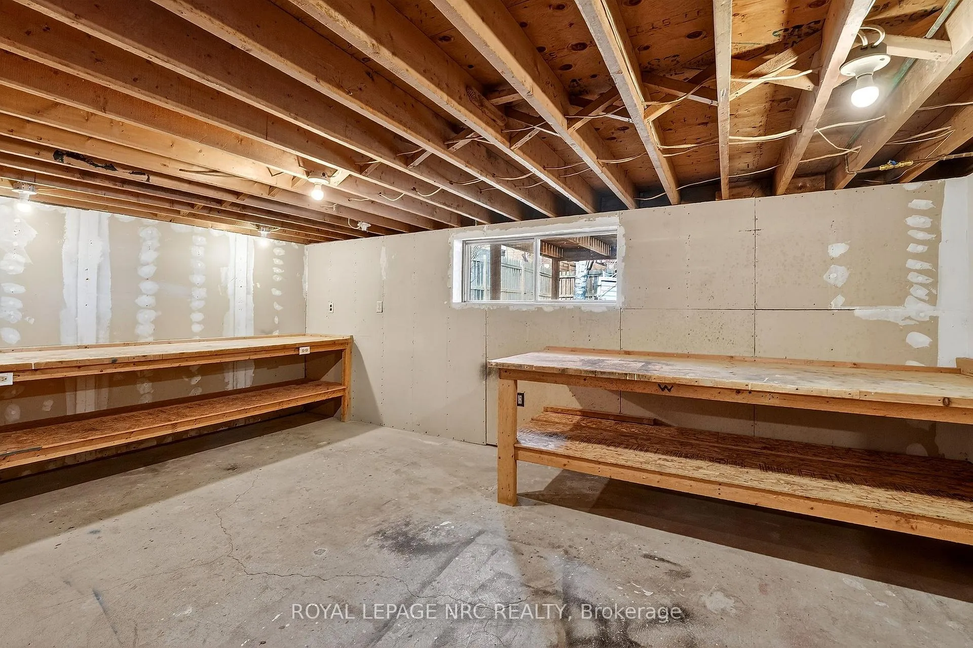 Photo 34 of 227 Cumberland Avenue, Hamilton, St. Clair — HOMEH