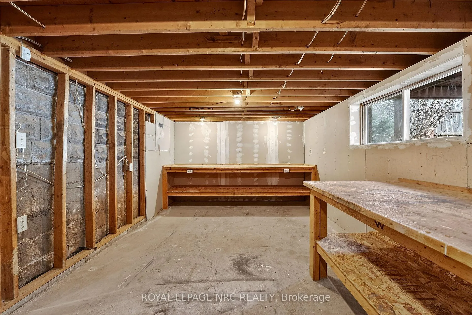 Photo 35 of 227 Cumberland Avenue, Hamilton, St. Clair — HOMEH