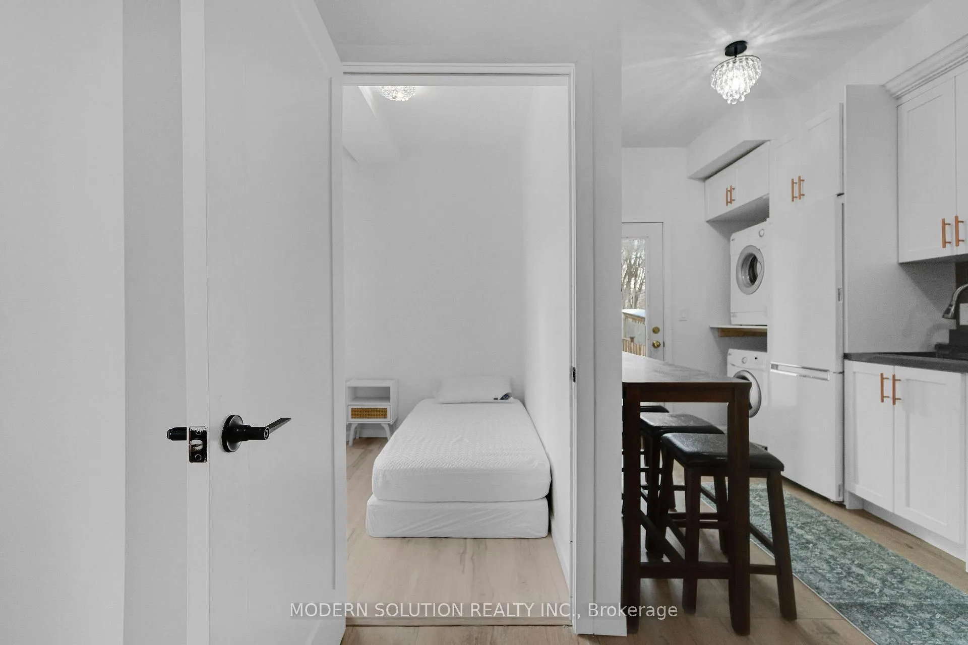 Photo 7 of Unit Upper, 66 Silverthorn Avenue, Toronto, Weston-Pellam Park — HOMEH