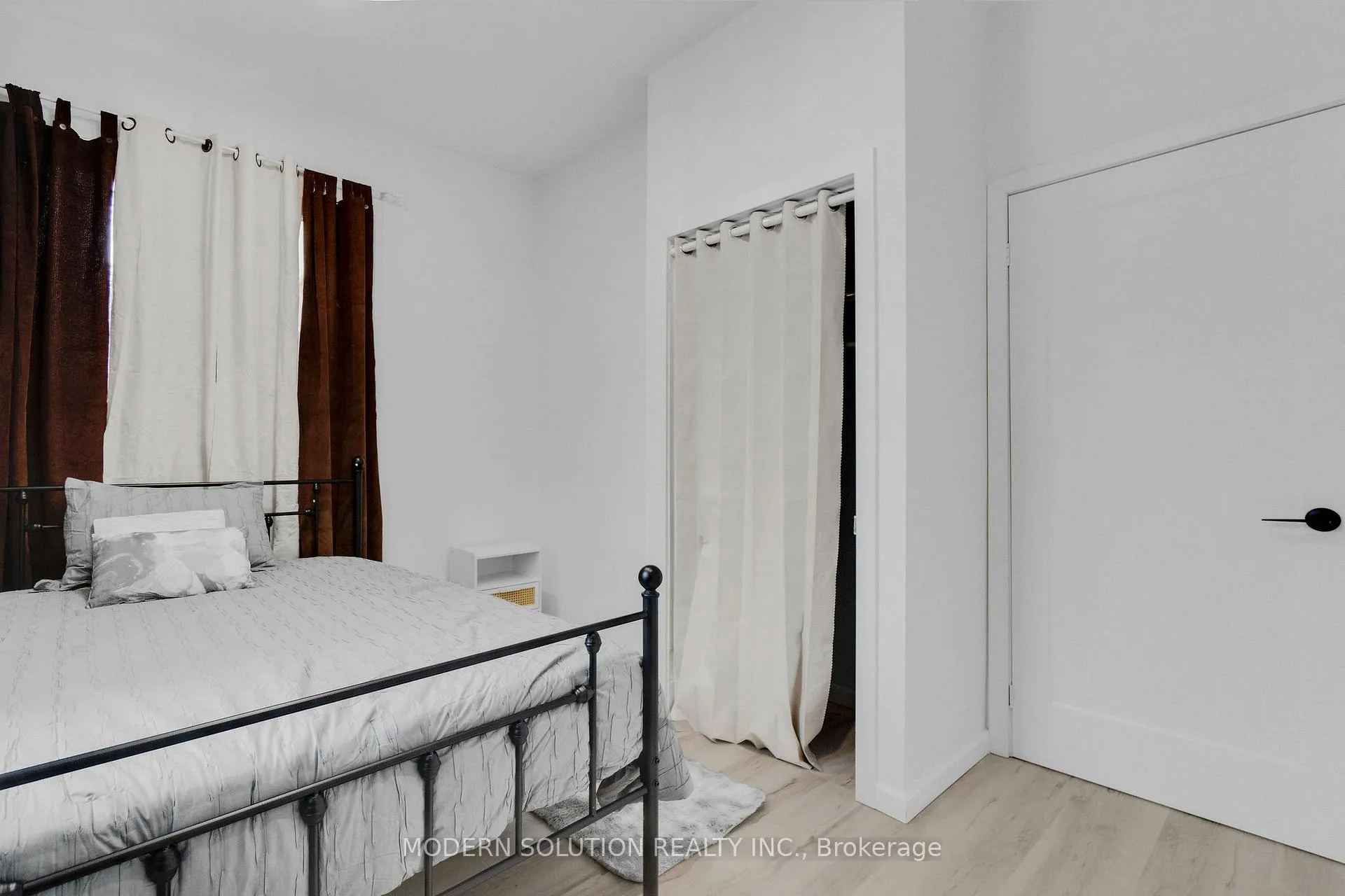 Photo 11 of Unit Upper, 66 Silverthorn Avenue, Toronto, Weston-Pellam Park — HOMEH