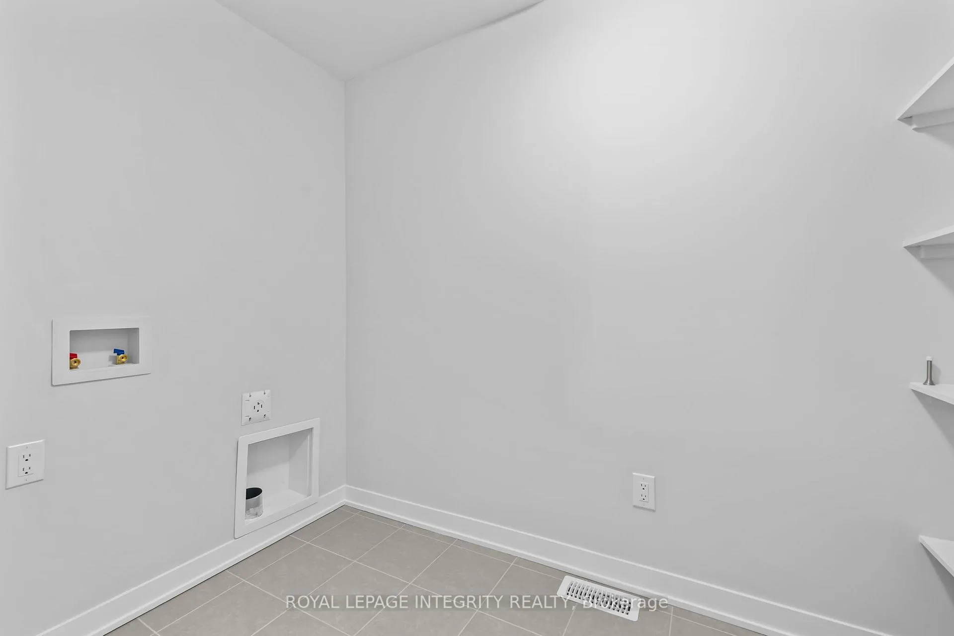 Photo 17 of 767 Tincture Place, Ottawa, Kanata - Rural Kanata (Central) — HOMEH