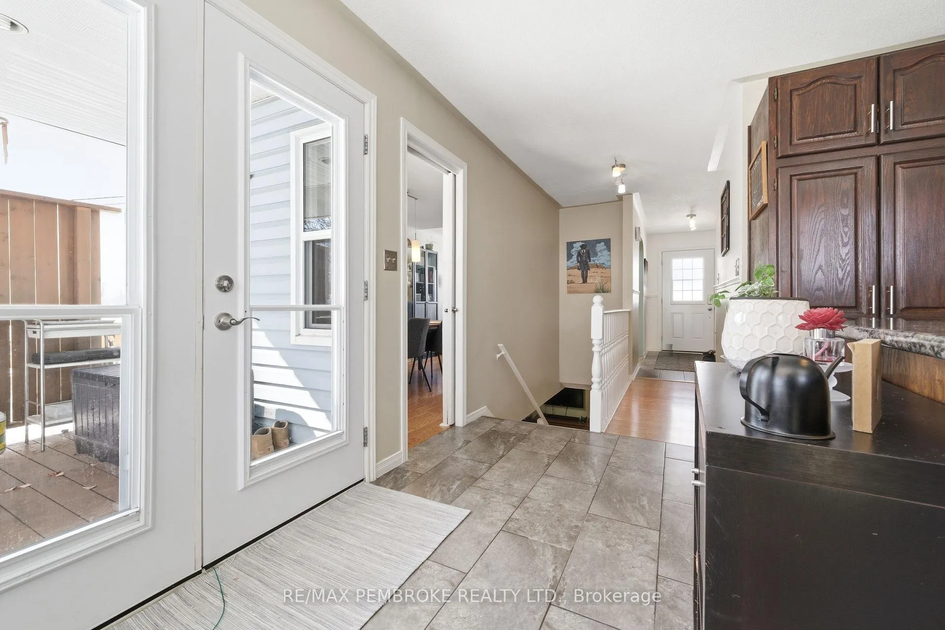 Photo 29 of 98 Spruce Street, Petawawa — HOMEH