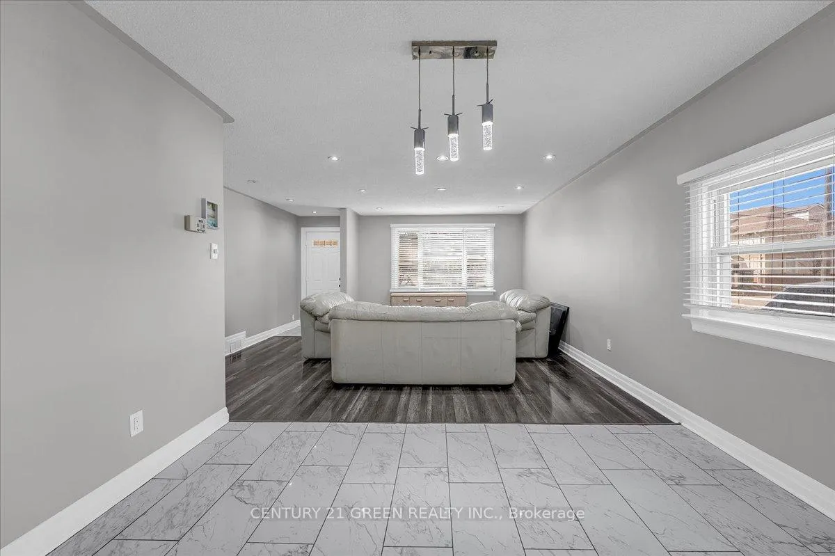 Photo 10 of 32 Beech Street, Brampton, Queen Street Corridor — HOMEH