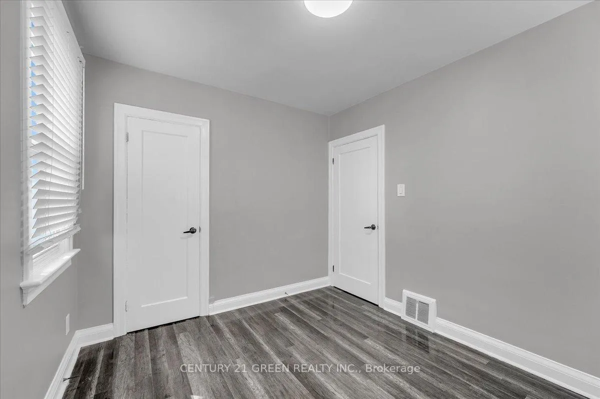 Photo 23 of 32 Beech Street, Brampton, Queen Street Corridor — HOMEH