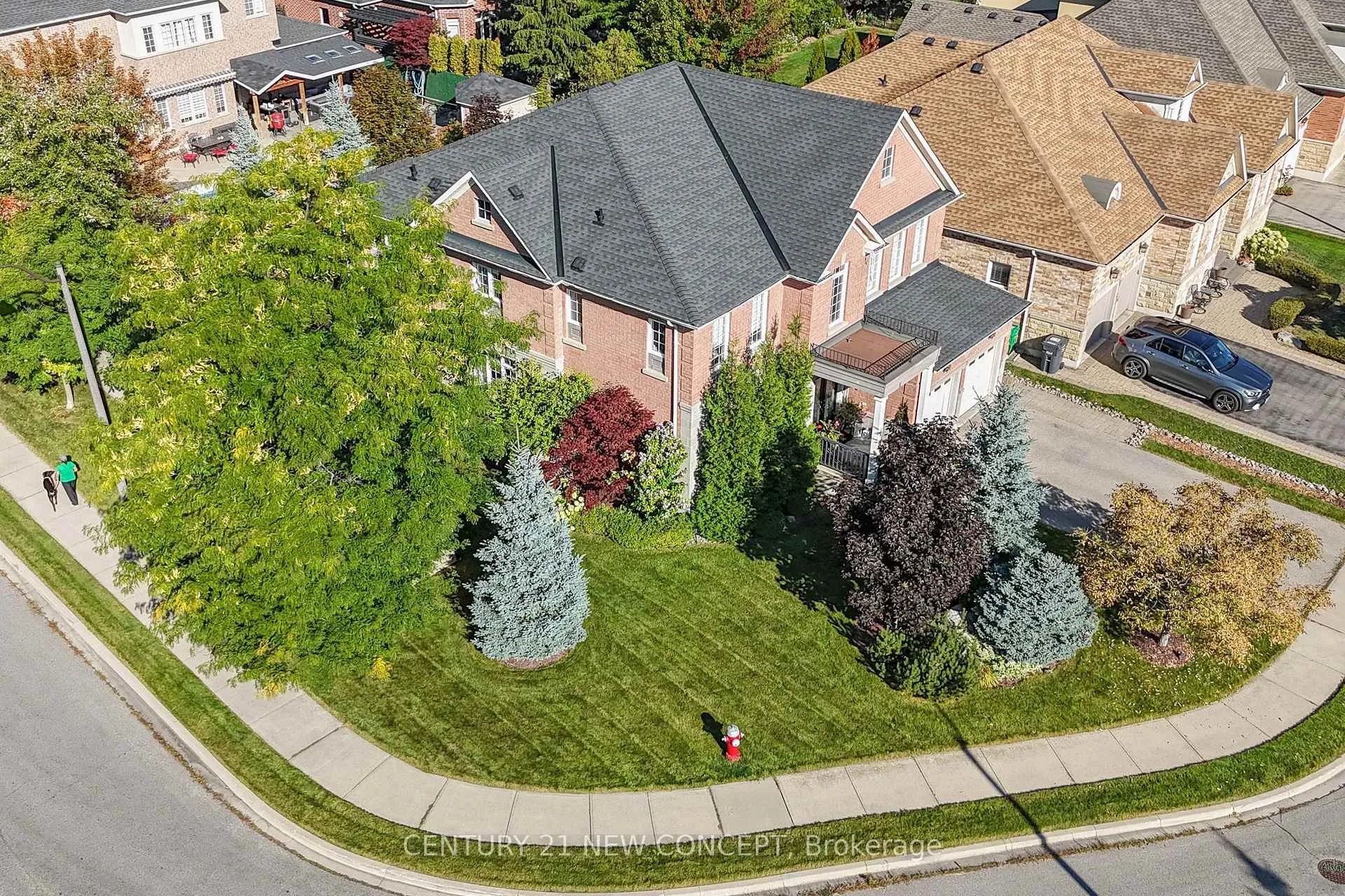 Photo 2 of 21 Adriatic Crescent, Brampton, Vales of Castlemore North — HOMEH