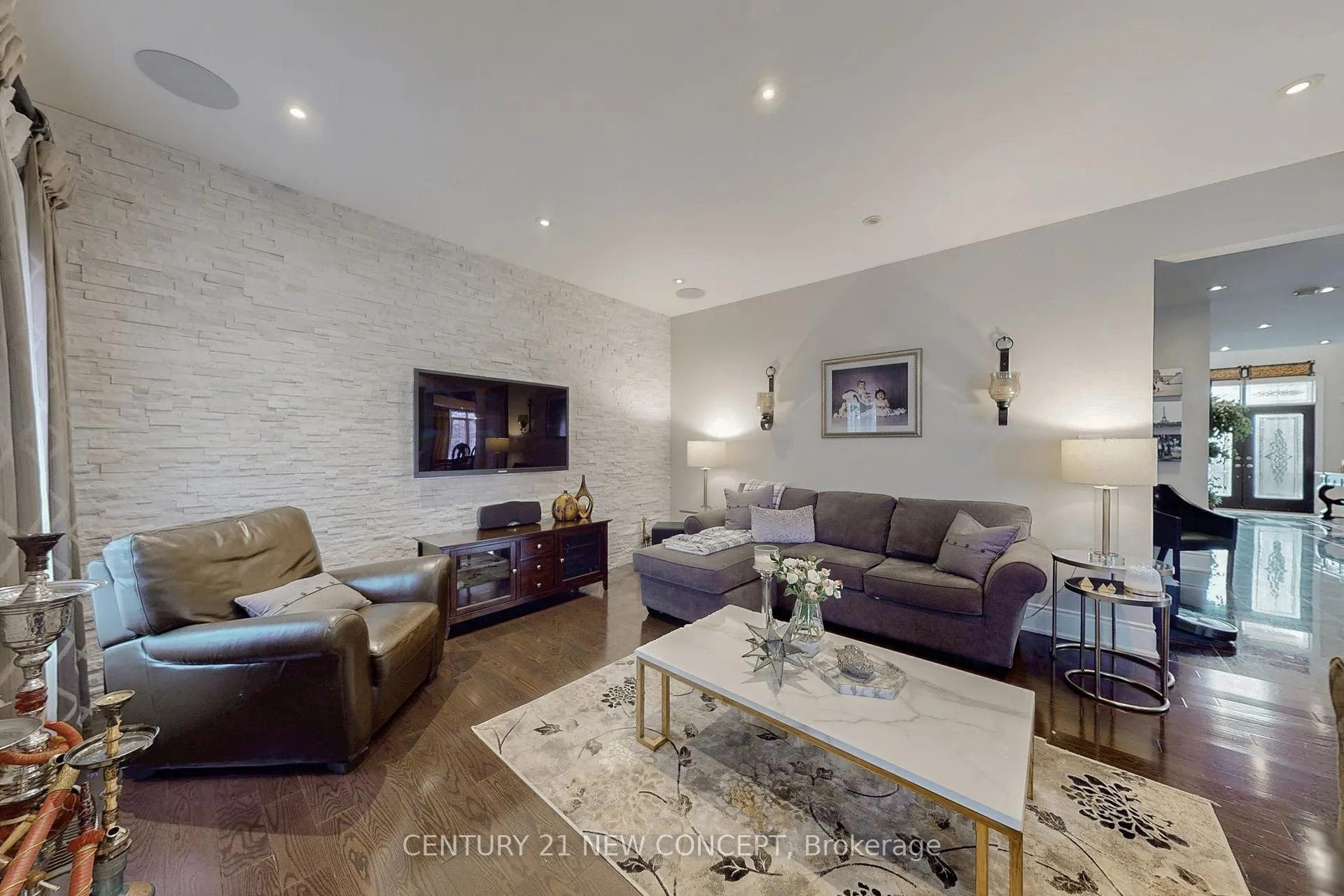 Photo 9 of 21 Adriatic Crescent, Brampton, Vales of Castlemore North — HOMEH
