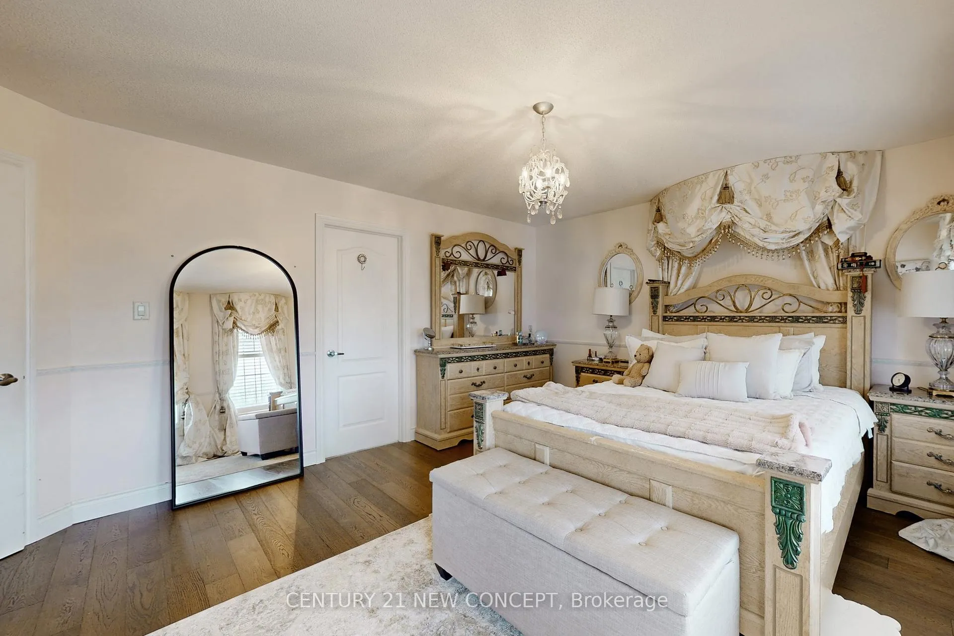 Photo 28 of 21 Adriatic Crescent, Brampton, Vales of Castlemore North — HOMEH