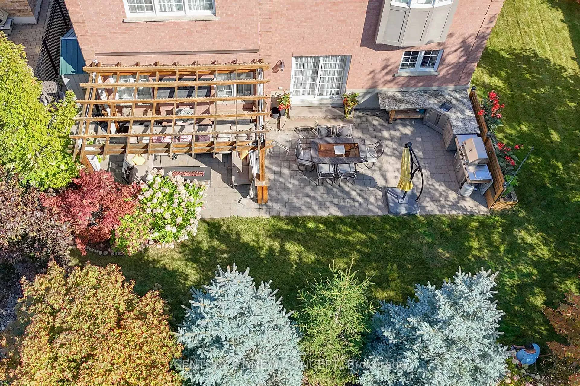 Photo 41 of 21 Adriatic Crescent, Brampton, Vales of Castlemore North — HOMEH