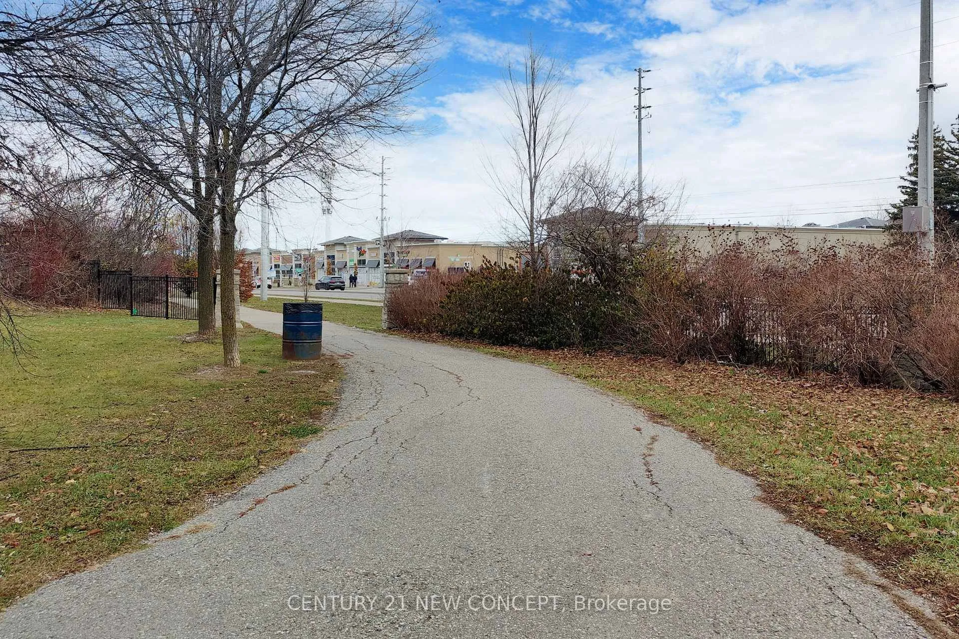 Photo 48 of 21 Adriatic Crescent, Brampton, Vales of Castlemore North — HOMEH