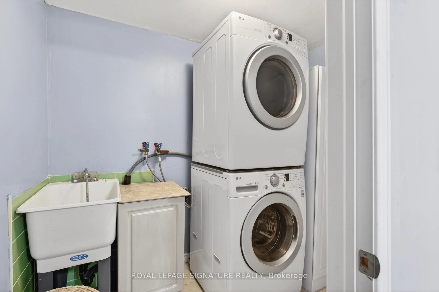 Photo 29 of 118 Bassett Boulevard, Whitby, Pringle Creek — HOMEH