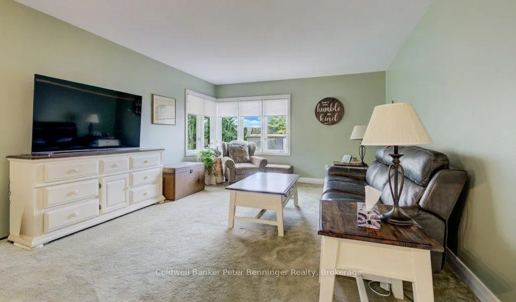 Photo 4 of 2 Mullen Drive, Brockton — HOMEH