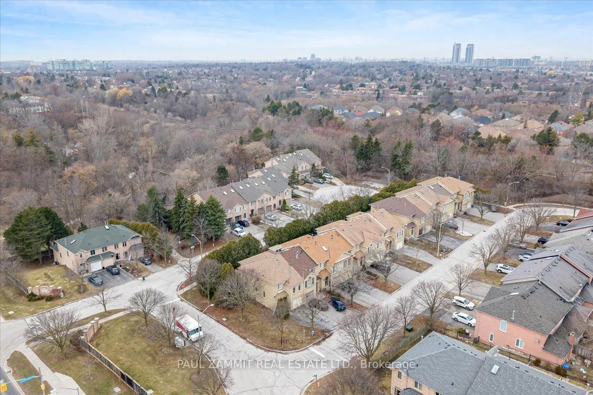 Photo 36 of 1 Wetherby Circle, Markham, German Mills — HOMEH