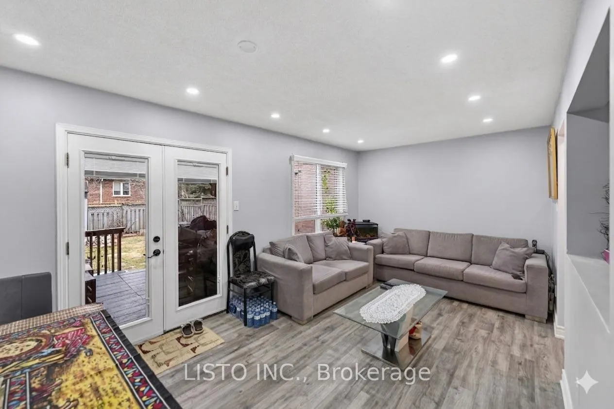 Photo 7 of 106 Timber Mill Avenue N, Whitby, Williamsburg — HOMEH