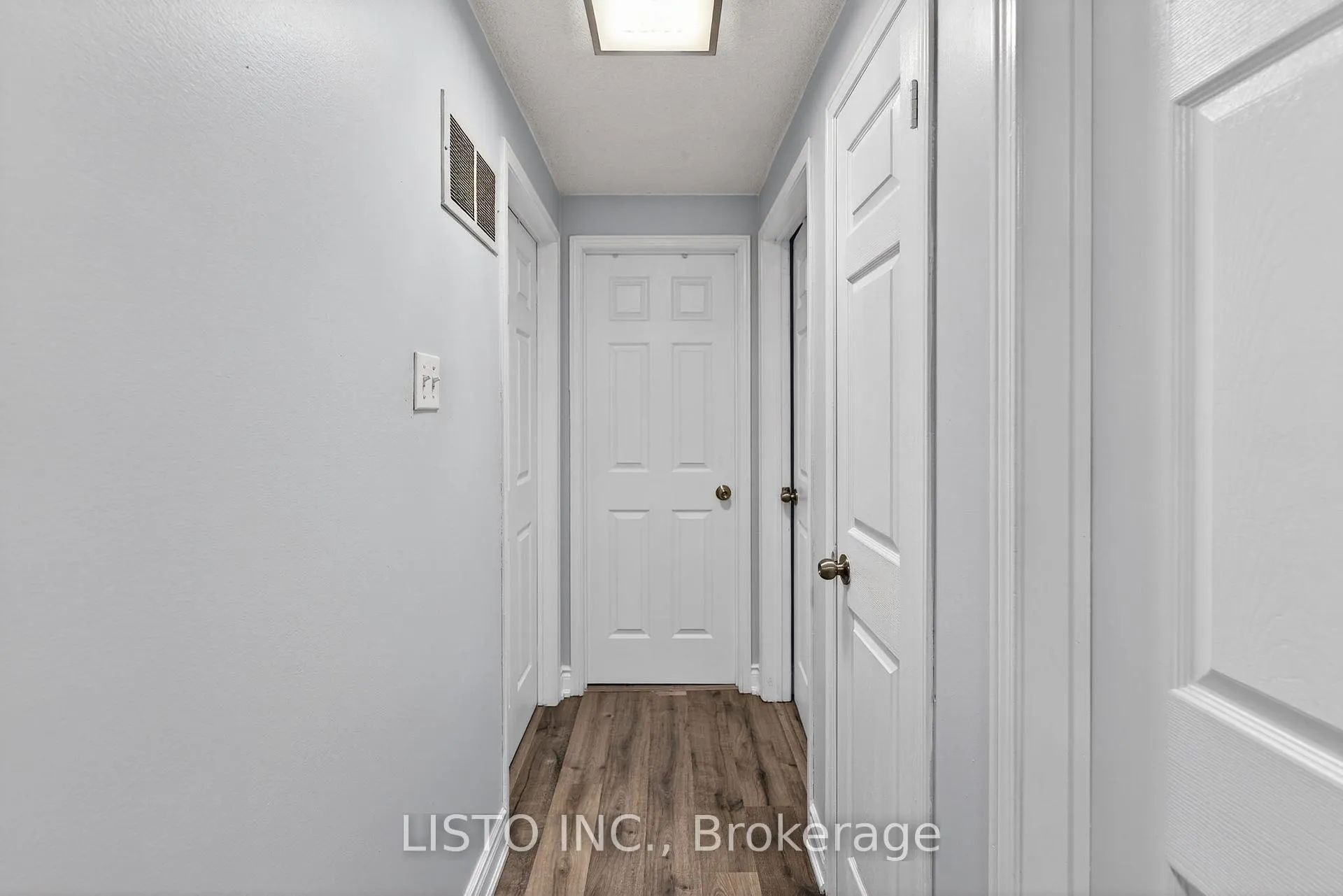 Photo 15 of 106 Timber Mill Avenue N, Whitby, Williamsburg — HOMEH