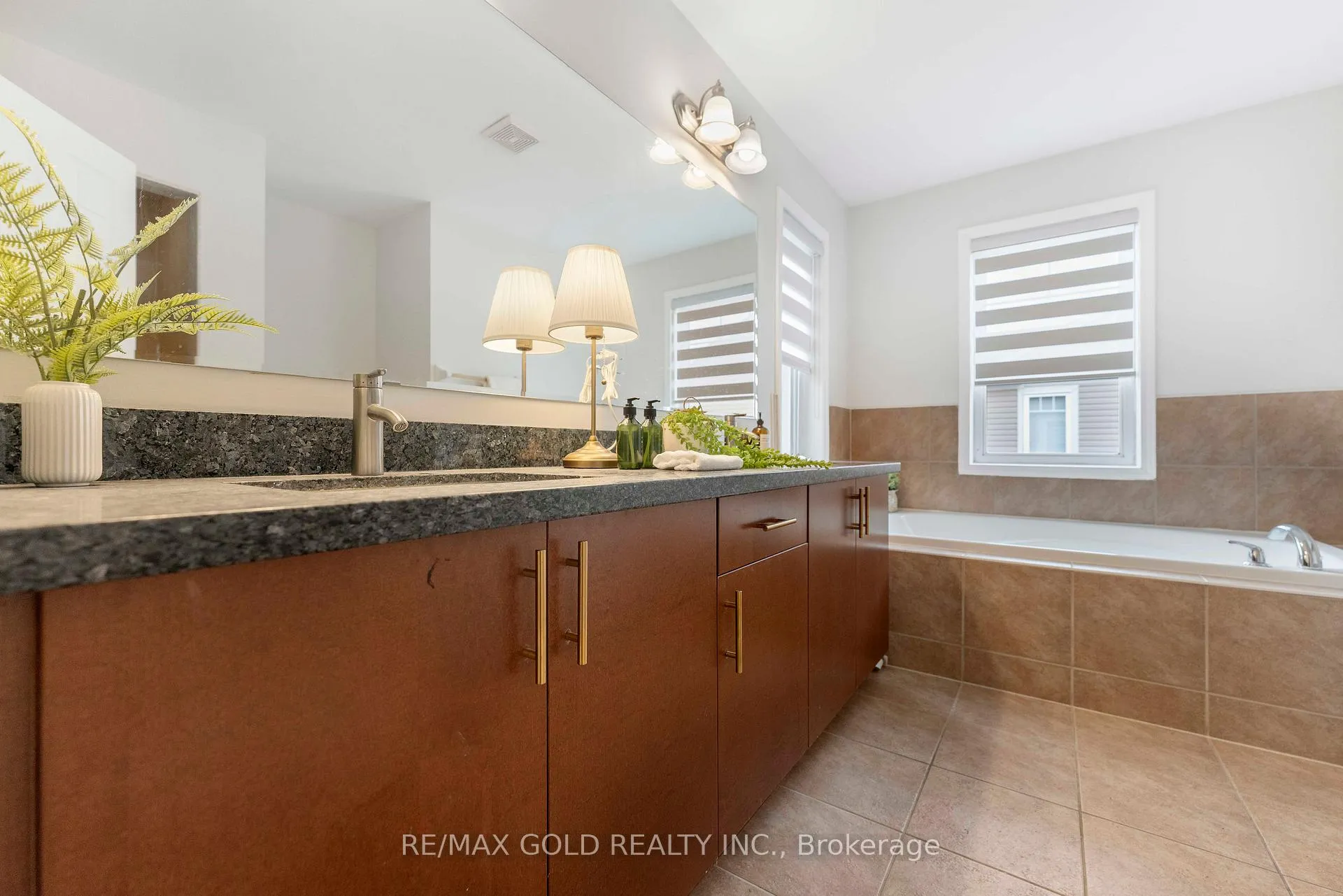 Photo 30 of 323 Dymott Avenue, Milton, Harrison — HOMEH