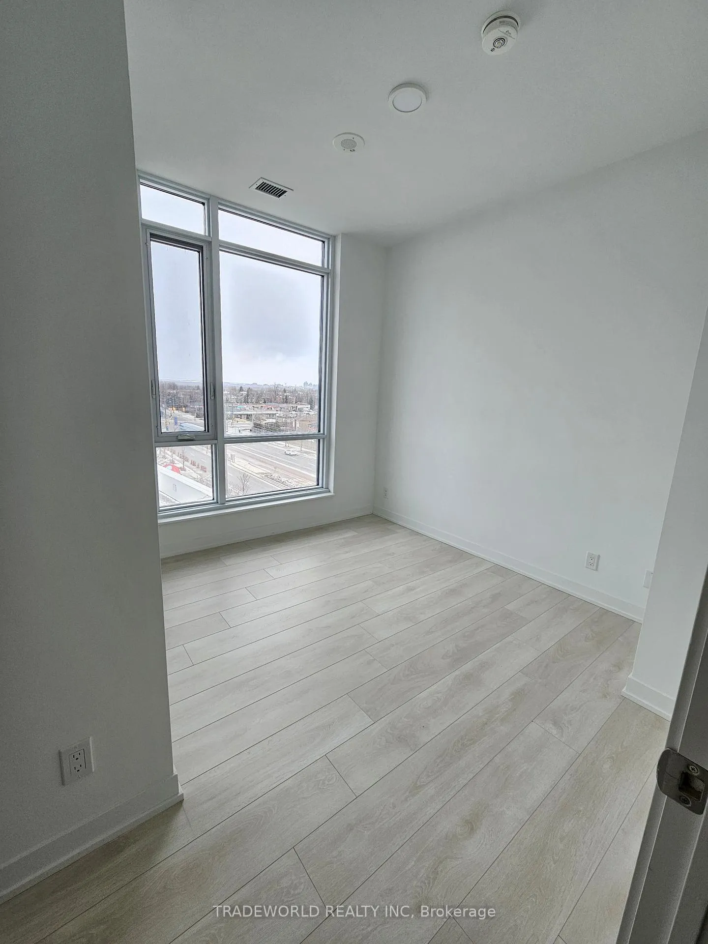 Photo 6 of Unit 604, 7950 Bathurst Street, Vaughan, Beverley Glen — HOMEH