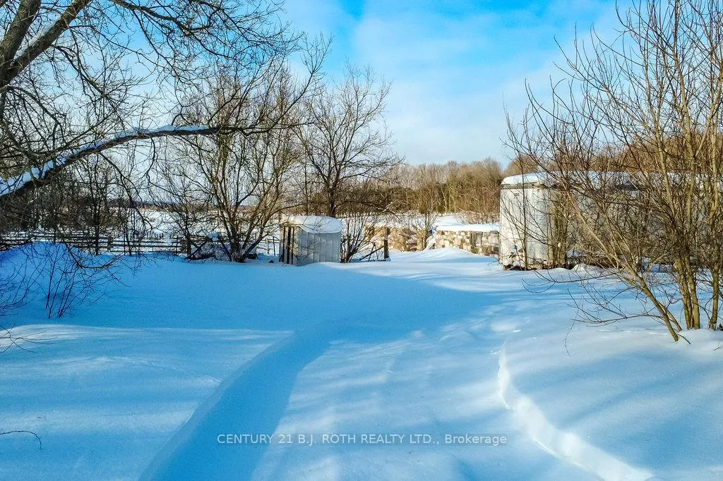 Photo 5 of 2448 Town Line, Oro-Medonte, Rural Oro-Medonte — HOMEH