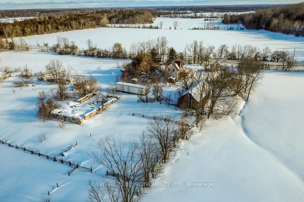 Photo 17 of 2448 Town Line, Oro-Medonte, Rural Oro-Medonte — HOMEH