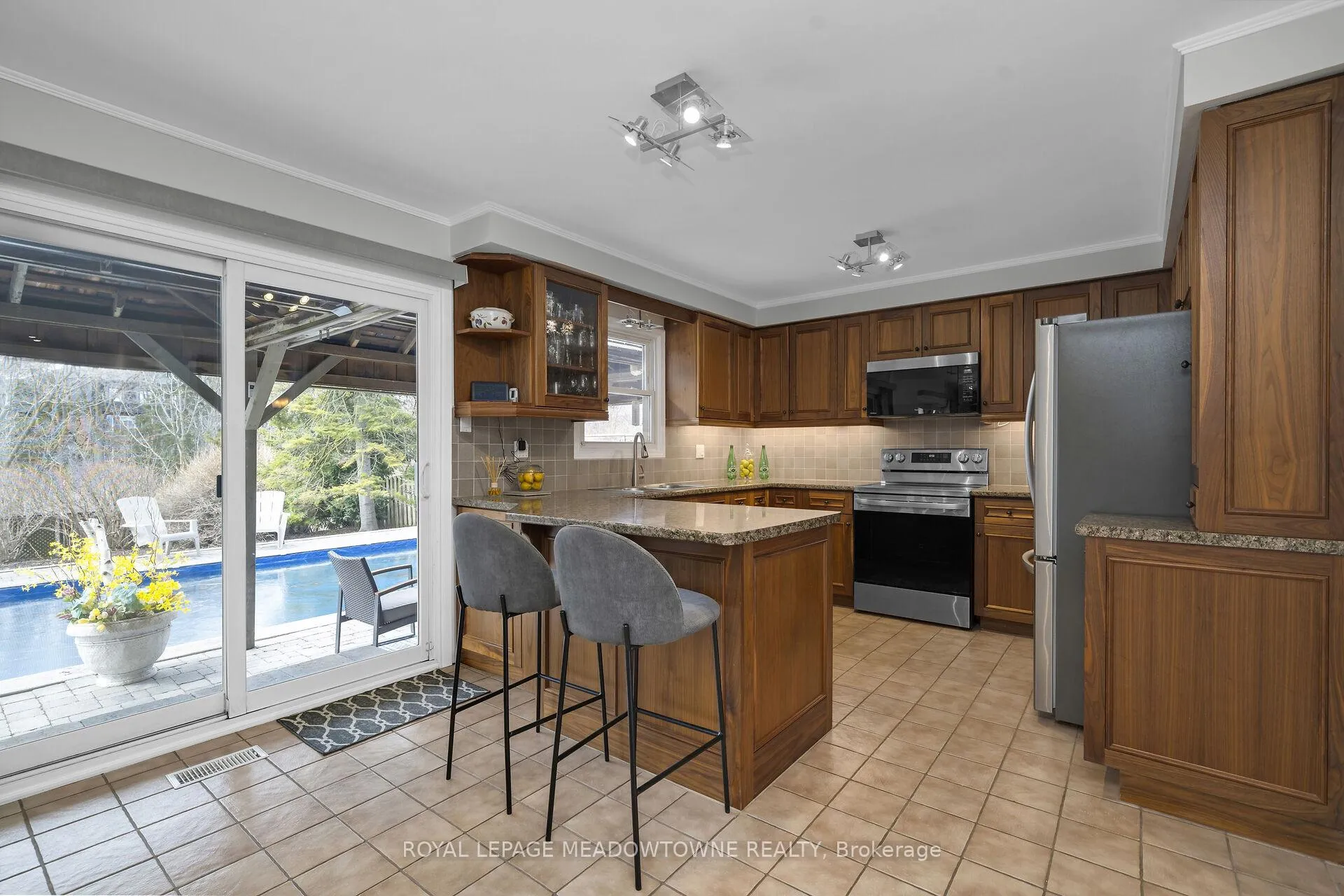 Photo 13 of 431 Gowland Crescent, Milton, Timberlea — HOMEH