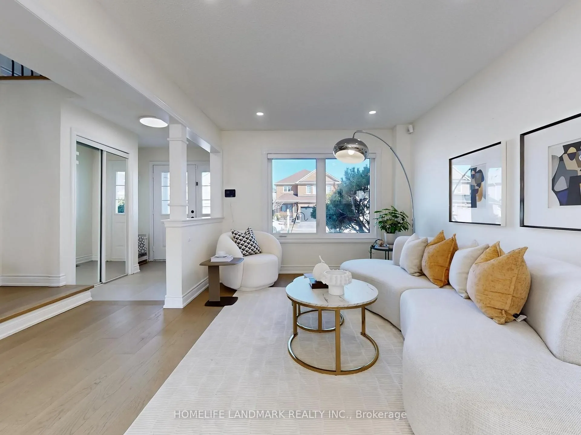 Photo 5 of 213 Montebello Avenue, Vaughan, Sonoma Heights — HOMEH