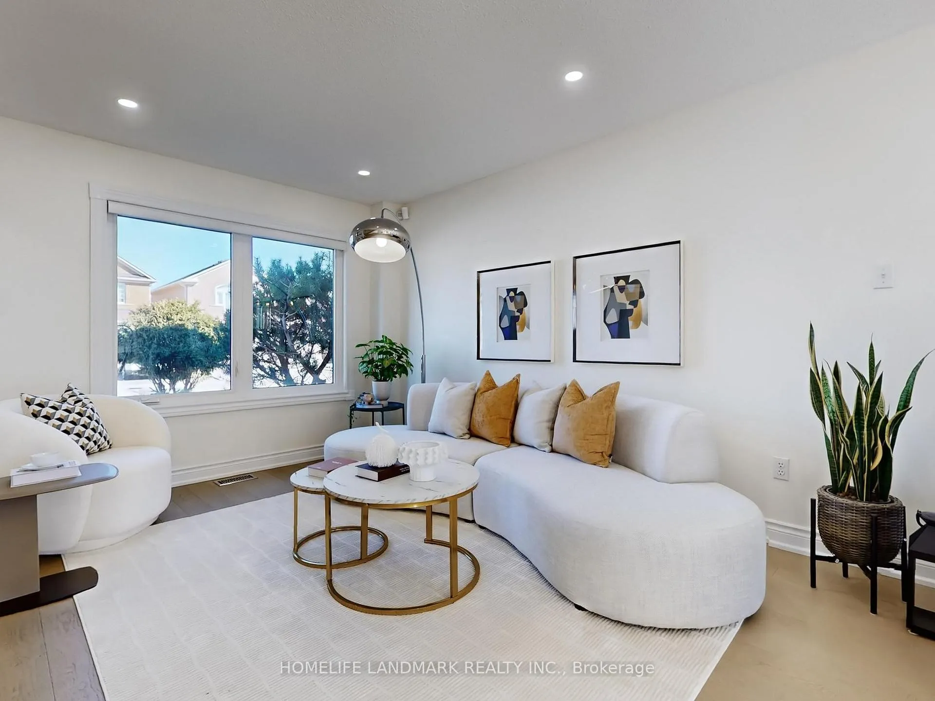 Photo 6 of 213 Montebello Avenue, Vaughan, Sonoma Heights — HOMEH