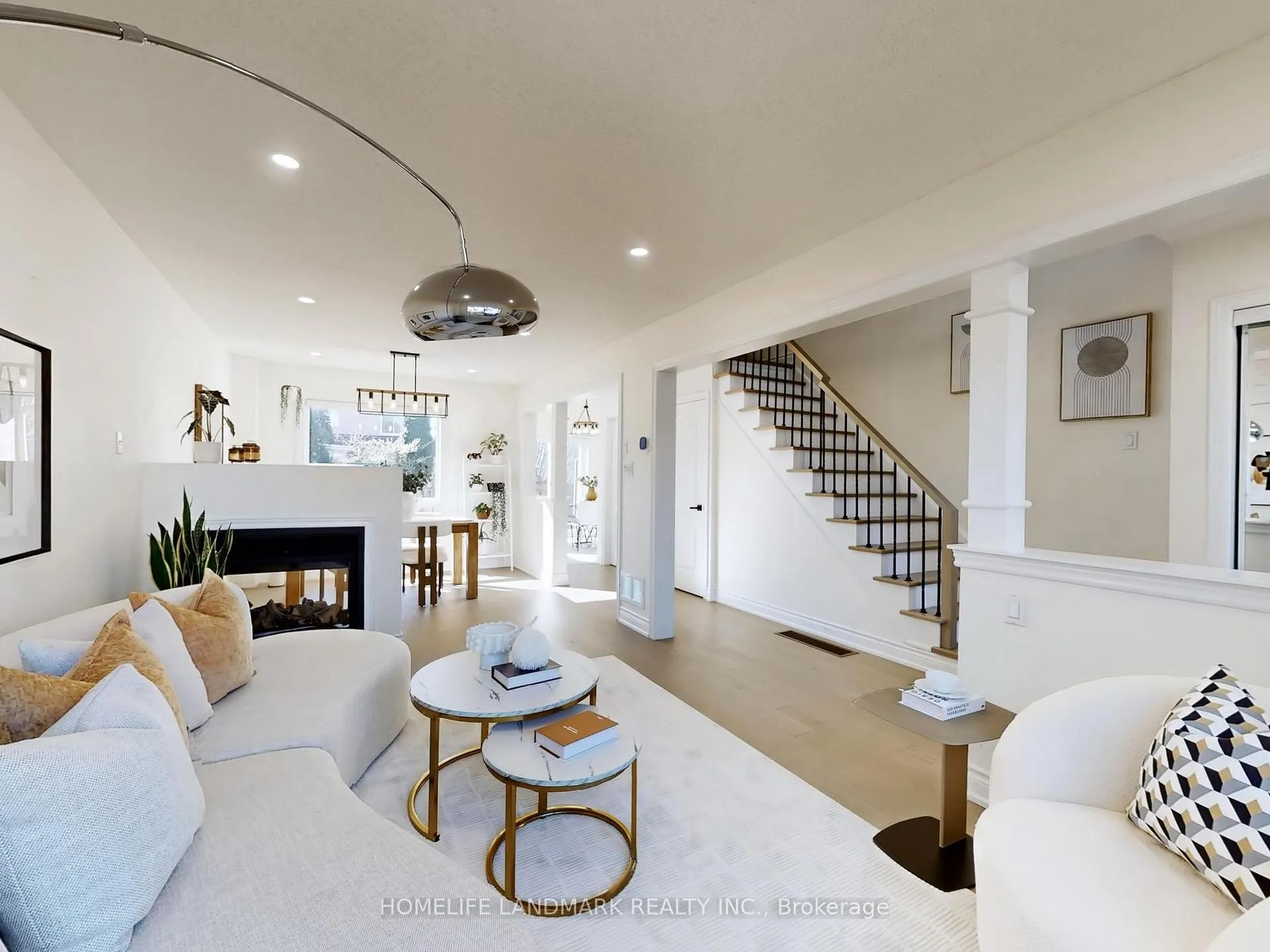 Photo 8 of 213 Montebello Avenue, Vaughan, Sonoma Heights — HOMEH