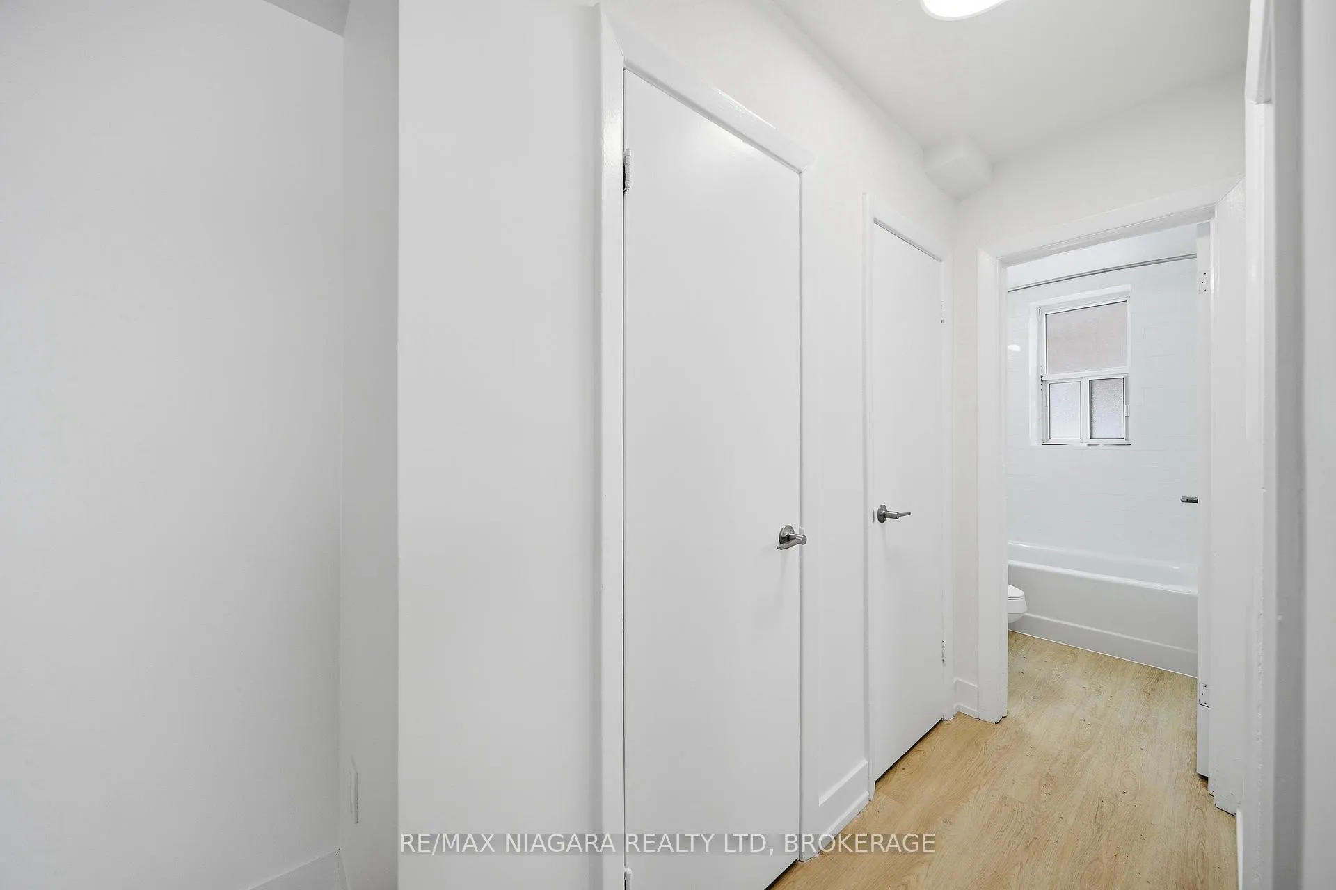 Photo 7 of 993 O'connor Drive, Toronto, O'Connor-Parkview — HOMEH