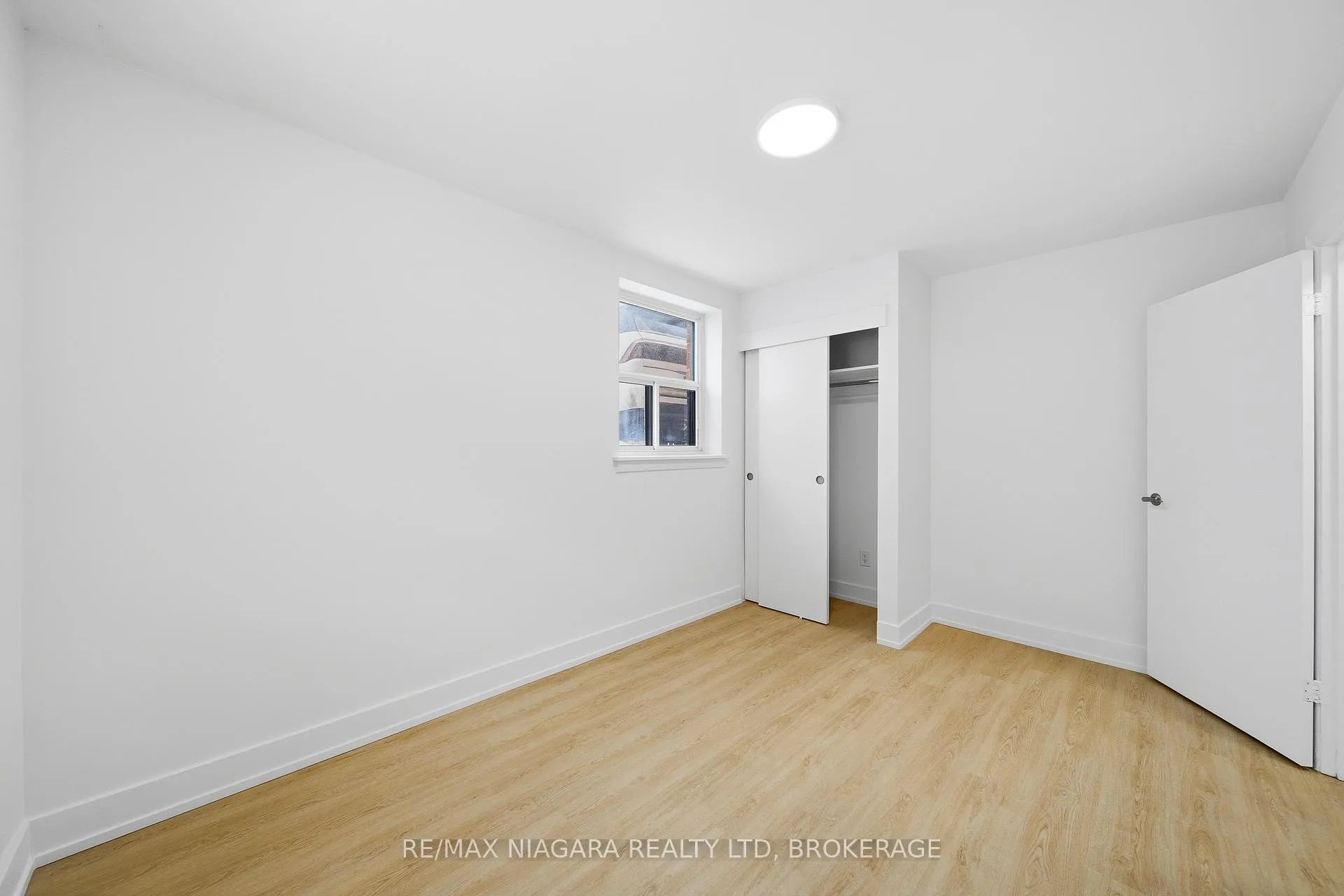 Photo 9 of 993 O'connor Drive, Toronto, O'Connor-Parkview — HOMEH