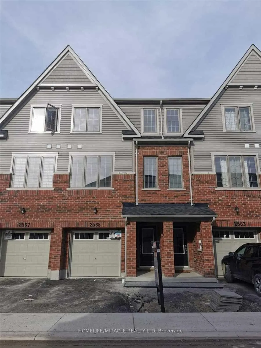 Photo 1 of 2565 Mojave Path, Oshawa, Windfields — HOMEH