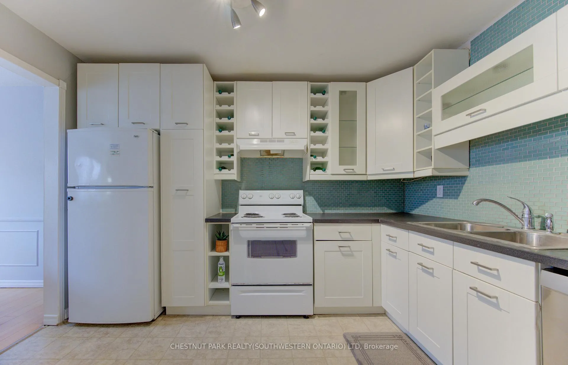 Photo 10 of Unit C, 302 Bluevale Street, Waterloo — HOMEH