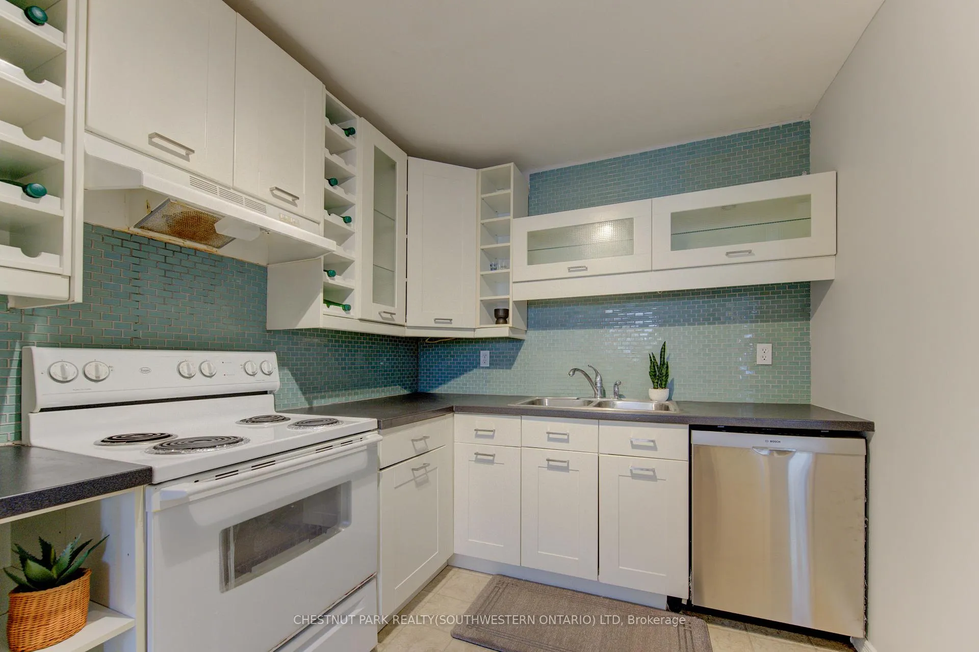 Photo 12 of Unit C, 302 Bluevale Street, Waterloo — HOMEH