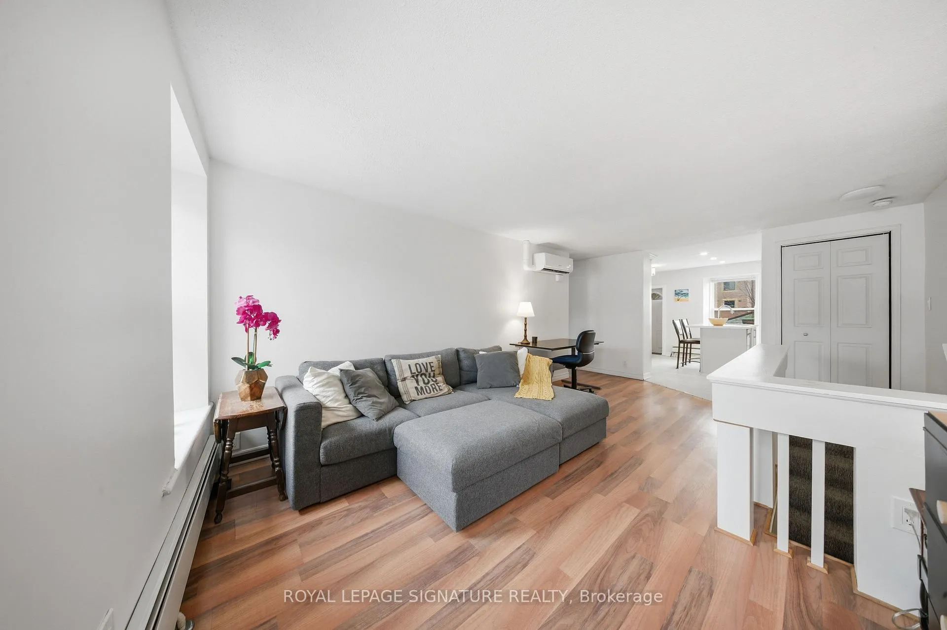 Photo 7 of Unit 2, 209 Hunter Street E, Hamilton, Corktown — HOMEH
