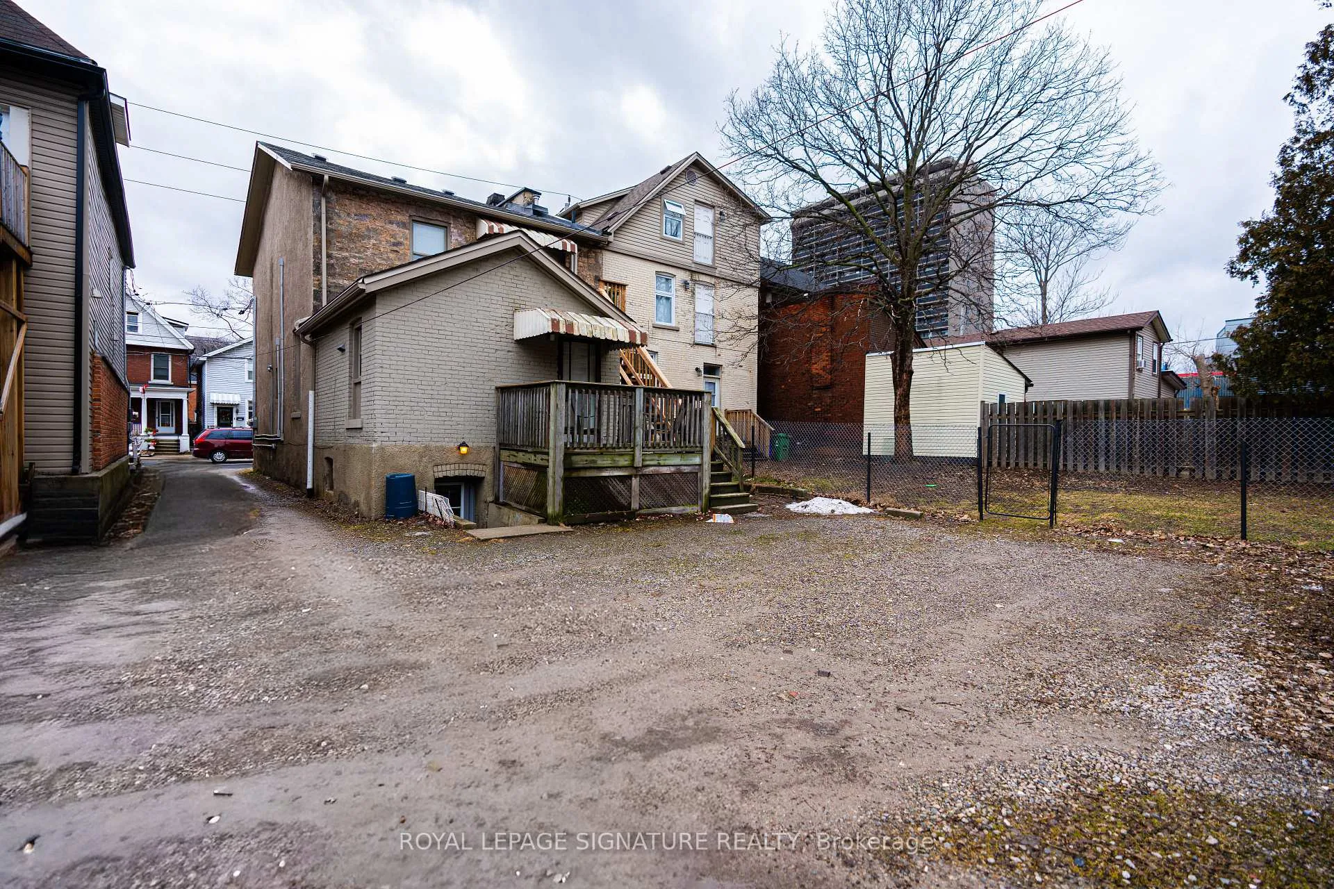 Photo 16 of Unit 2, 209 Hunter Street E, Hamilton, Corktown — HOMEH