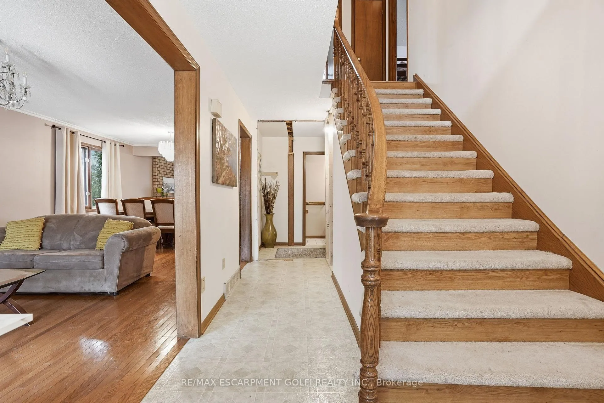 Photo 4 of 4545 Green Meadow Boulevard, Lincoln, Beamsville — HOMEH