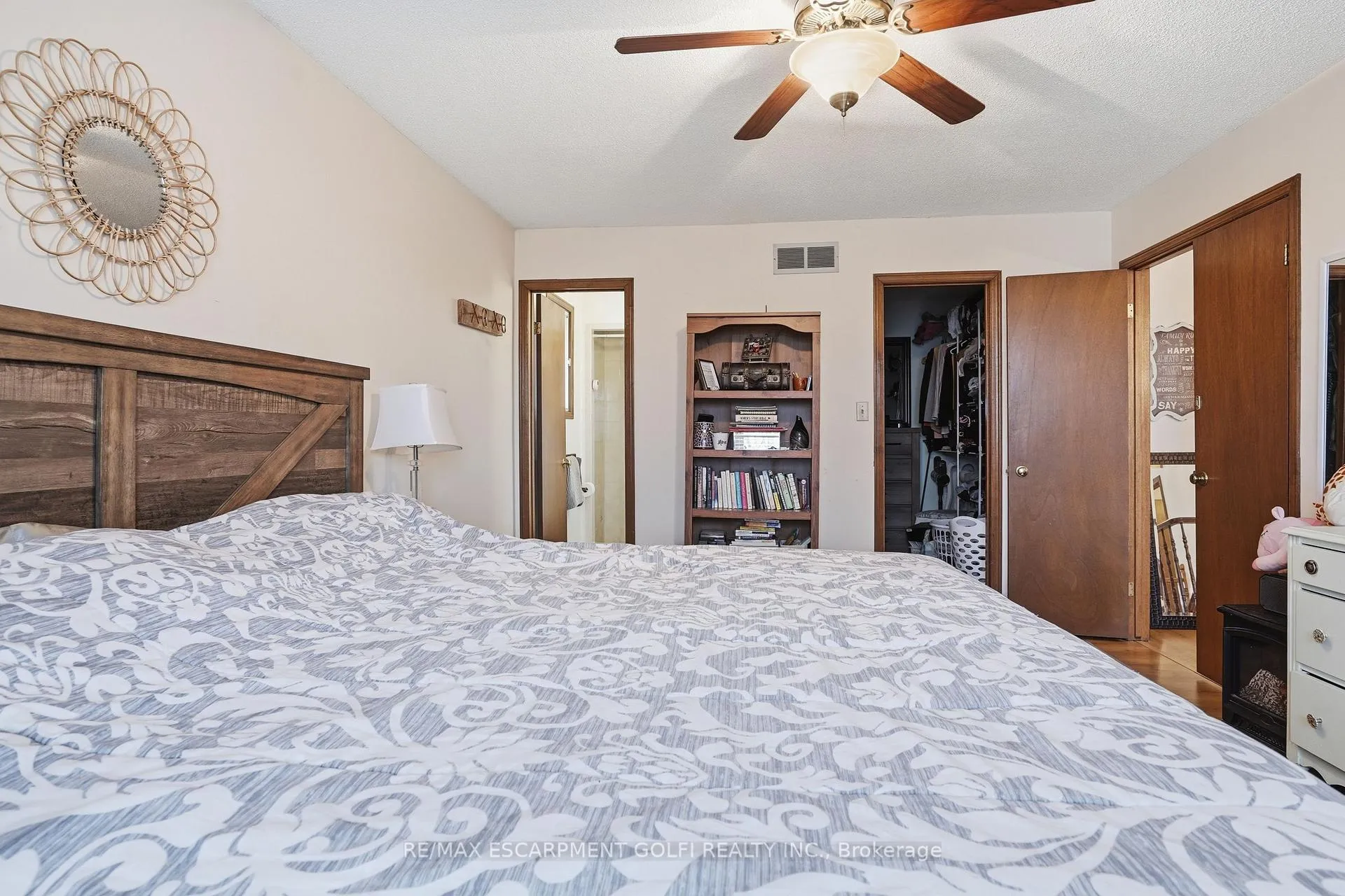 Photo 16 of 4545 Green Meadow Boulevard, Lincoln, Beamsville — HOMEH