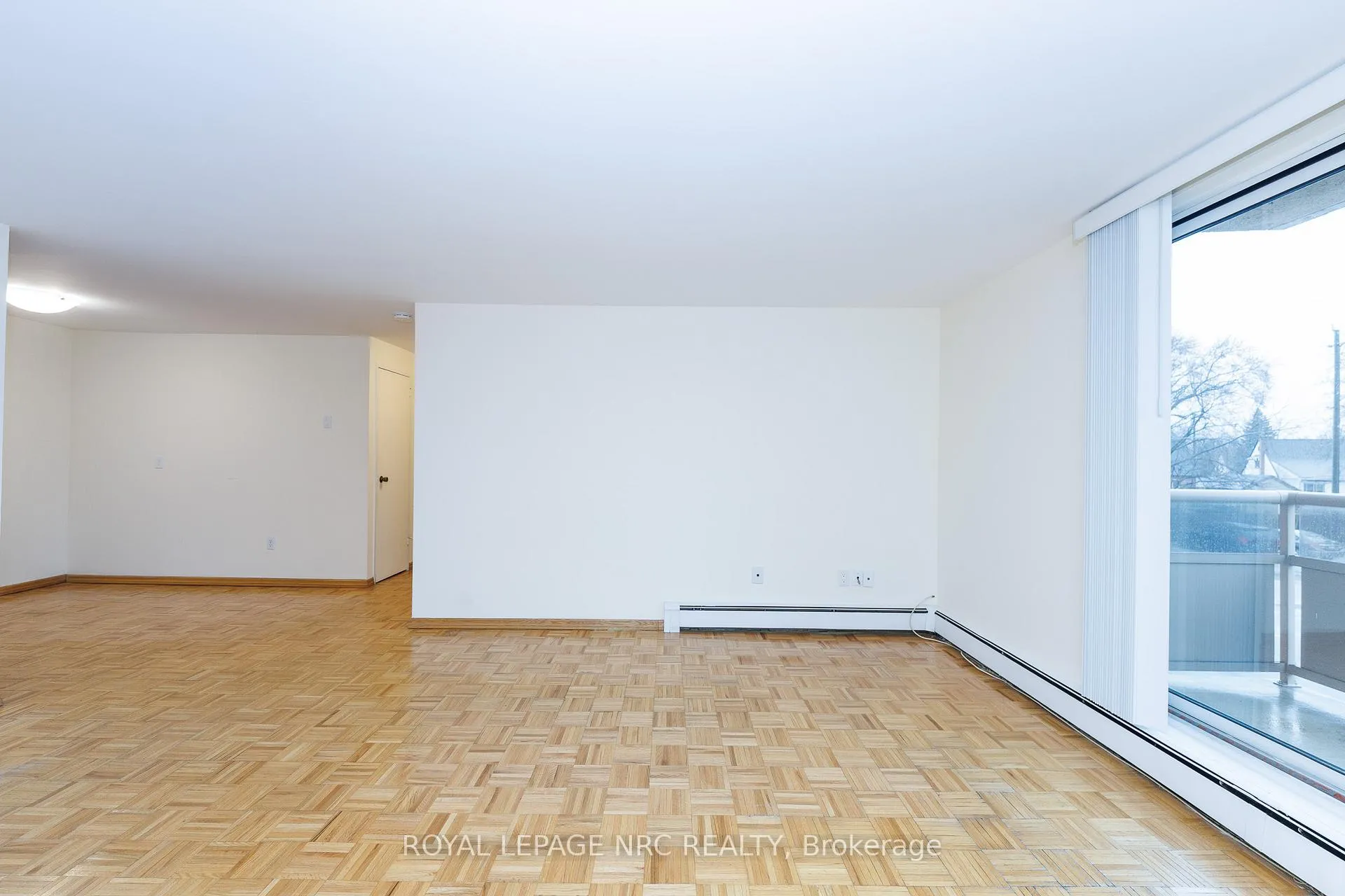 Photo 5 of Unit 209, 264 Grantham Avenue, St. Catharines, Carlton/Bunting — HOMEH