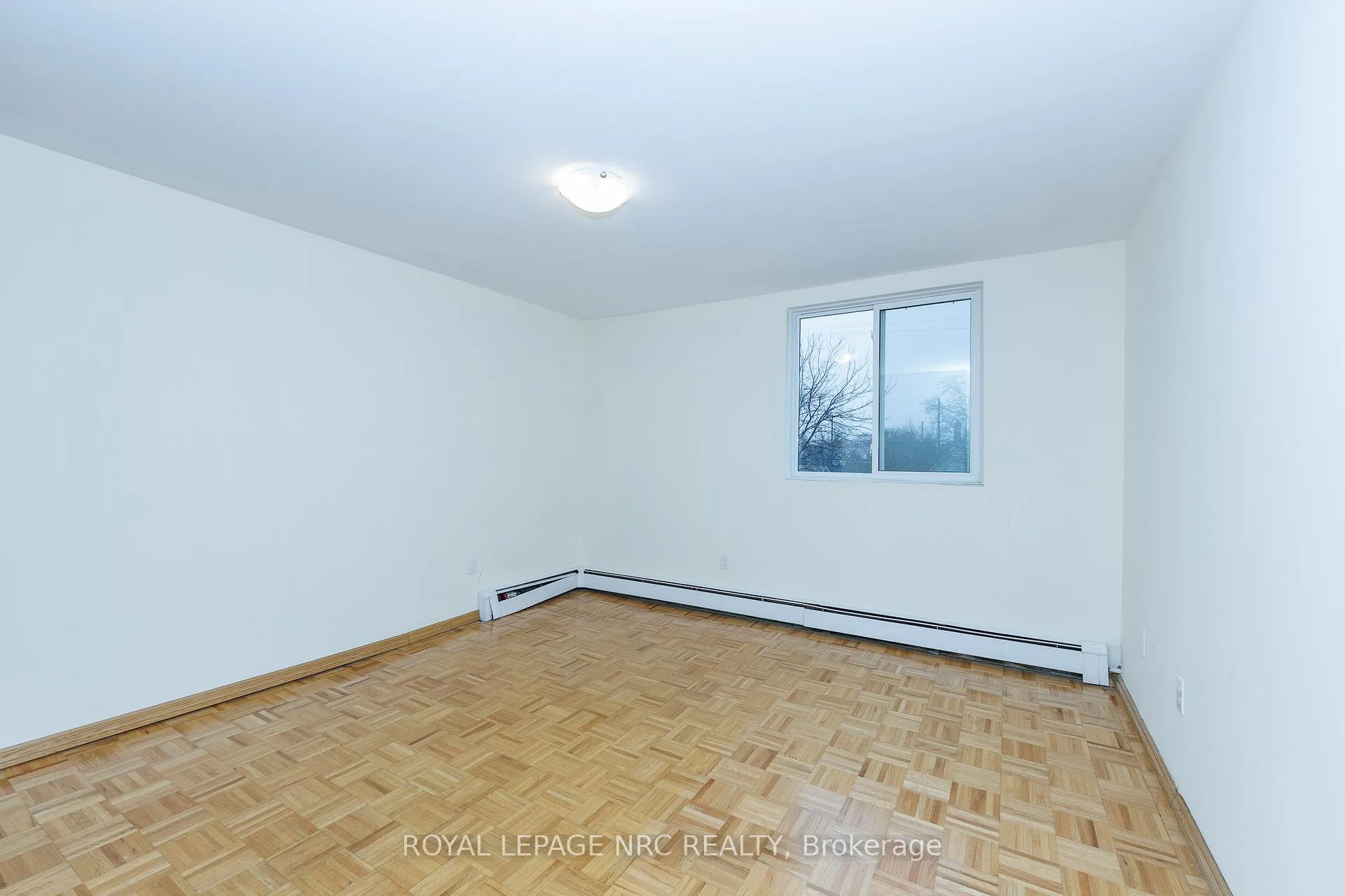 Photo 14 of Unit 209, 264 Grantham Avenue, St. Catharines, Carlton/Bunting — HOMEH