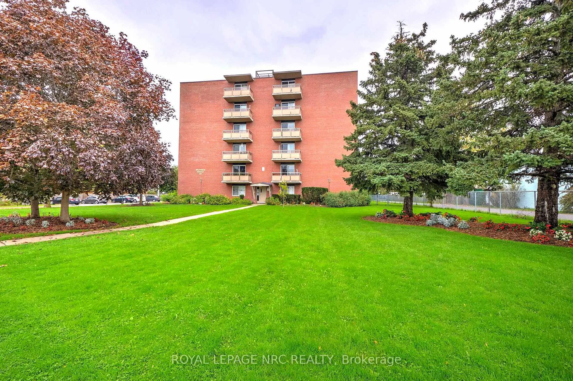 Photo 31 of Unit 209, 264 Grantham Avenue, St. Catharines, Carlton/Bunting — HOMEH