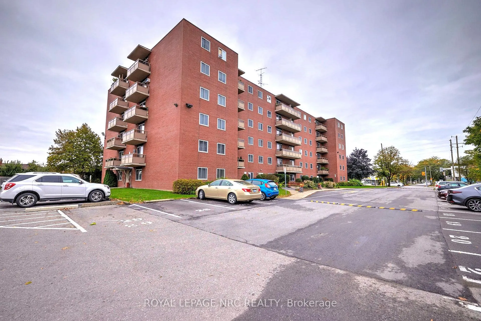 Photo 32 of Unit 209, 264 Grantham Avenue, St. Catharines, Carlton/Bunting — HOMEH
