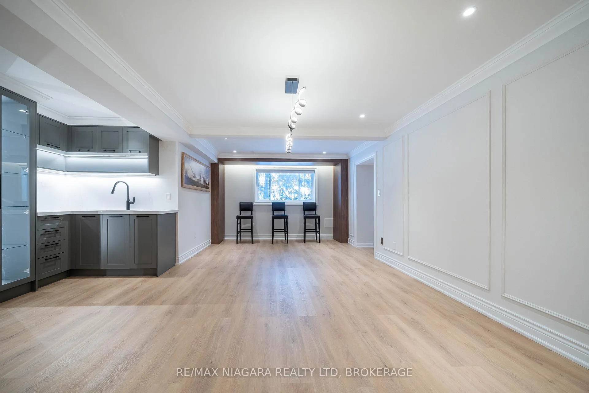 Photo 41 of 18 Mountbatten Road, Etobicoke, Humber Heights — HOMEH
