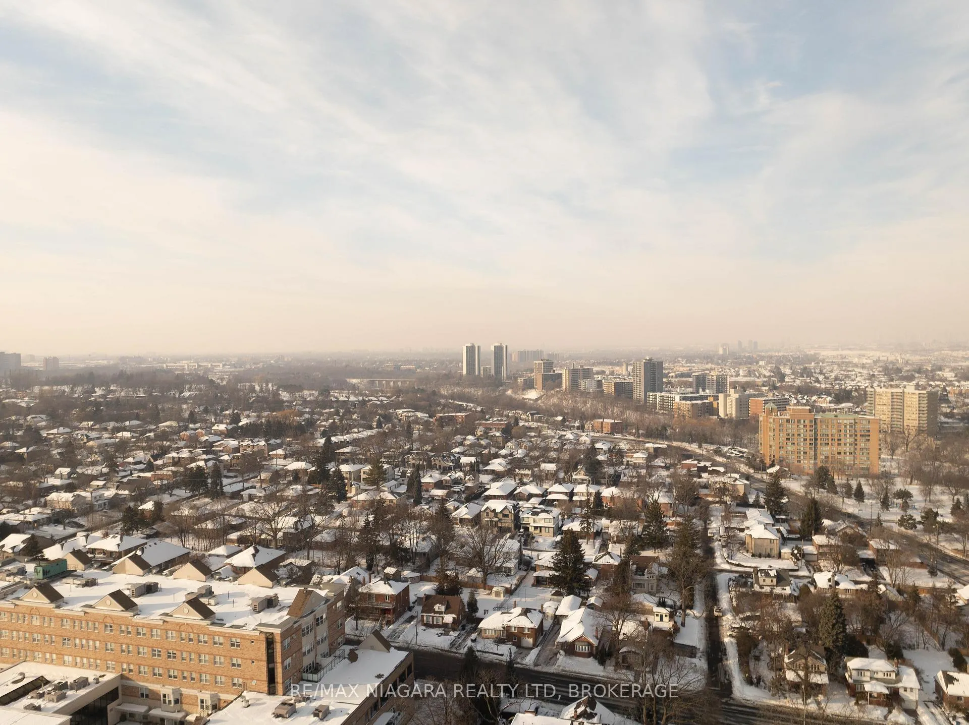 Photo 50 of 18 Mountbatten Road, Etobicoke, Humber Heights — HOMEH