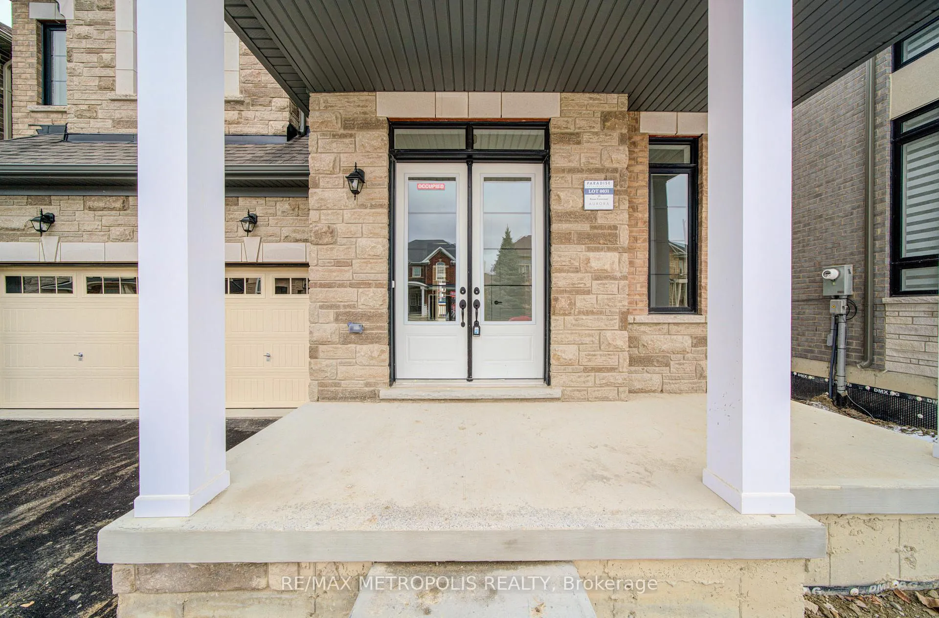 Photo 4 of 19 Kane Crescent, Aurora, Bayview Northeast — HOMEH