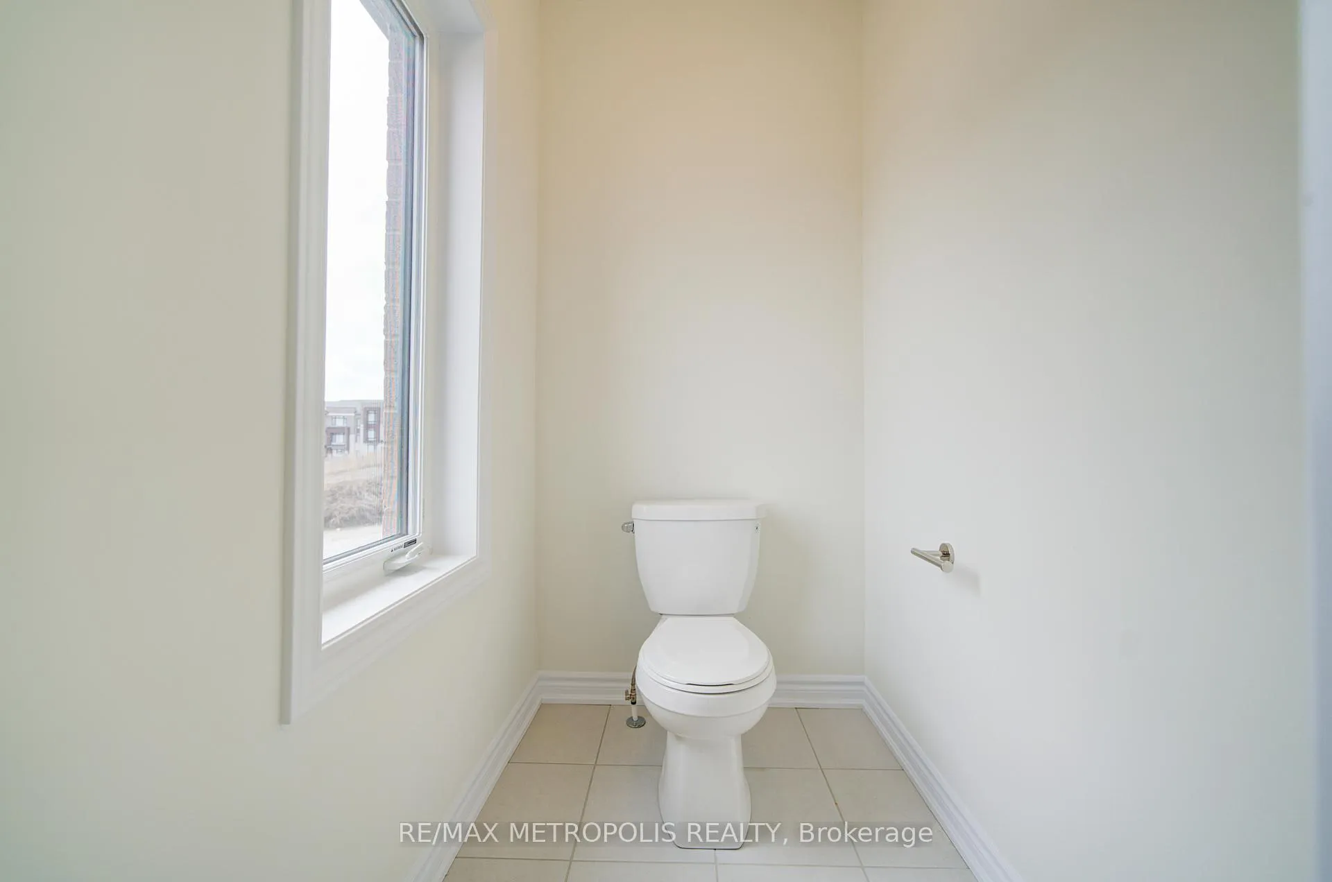 Photo 40 of 19 Kane Crescent, Aurora, Bayview Northeast — HOMEH
