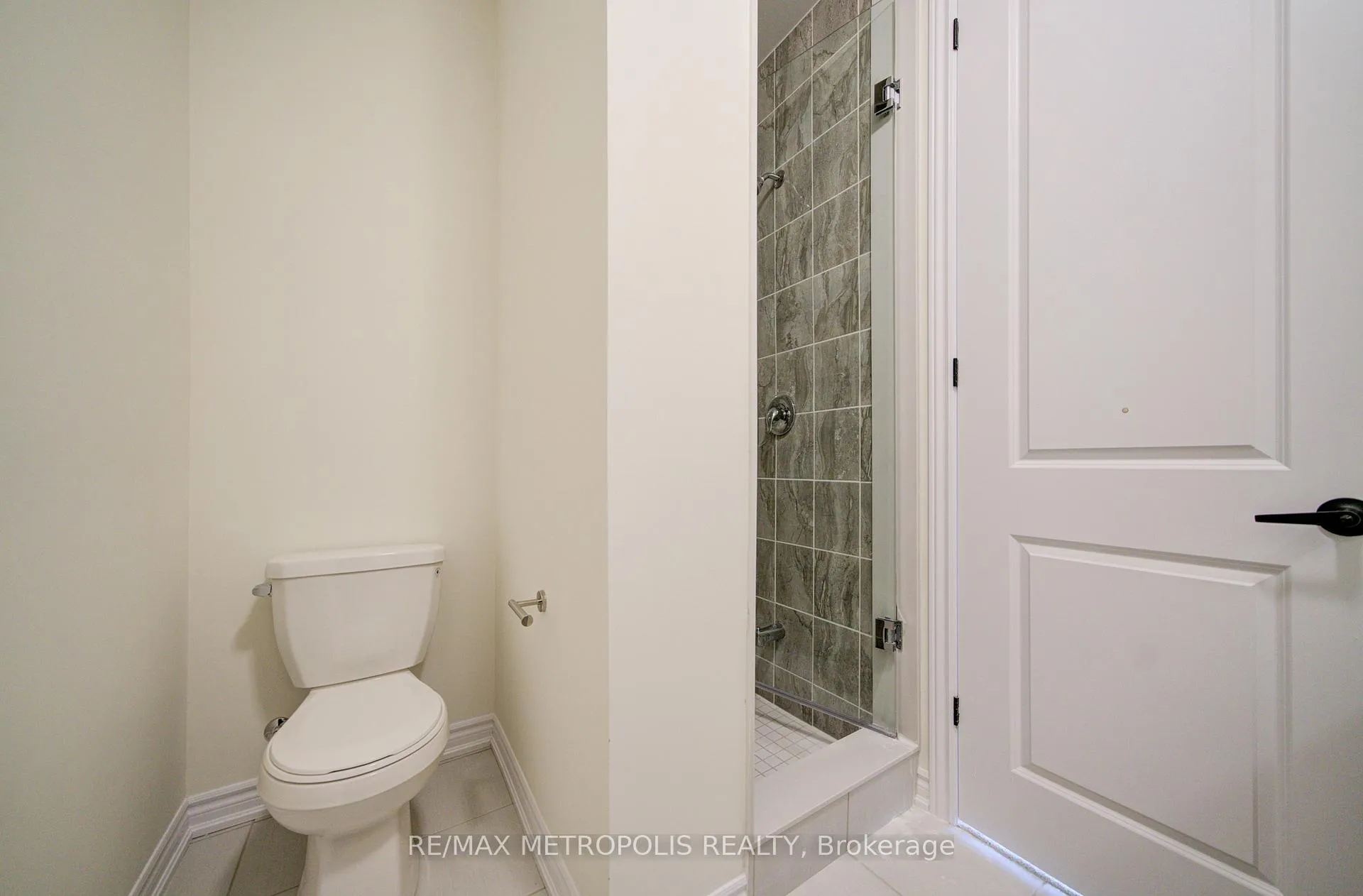 Photo 45 of 19 Kane Crescent, Aurora, Bayview Northeast — HOMEH