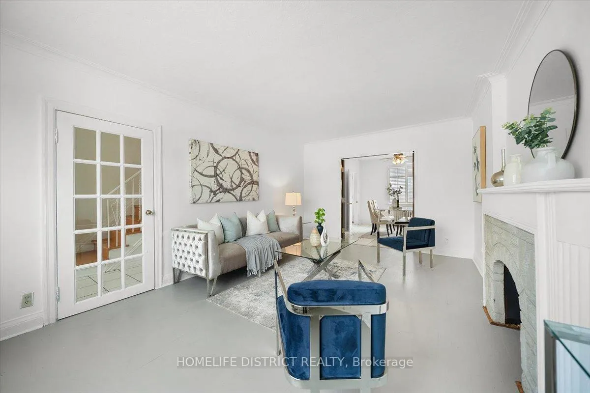 Photo 7 of 2055 Eglinton Avenue W, Toronto, Caledonia-Fairbank — HOMEH
