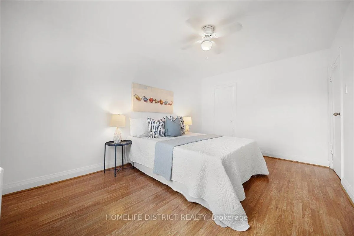 Photo 19 of 2055 Eglinton Avenue W, Toronto, Caledonia-Fairbank — HOMEH