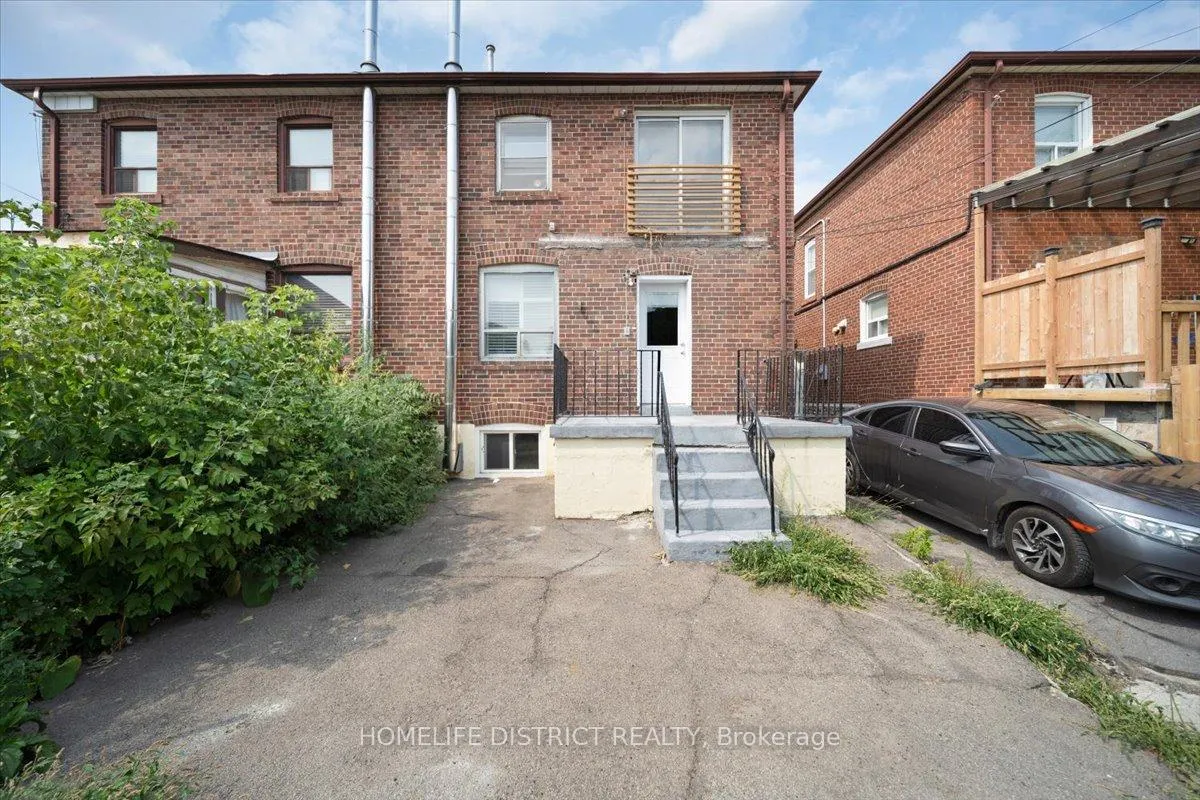 Photo 35 of 2055 Eglinton Avenue W, Toronto, Caledonia-Fairbank — HOMEH